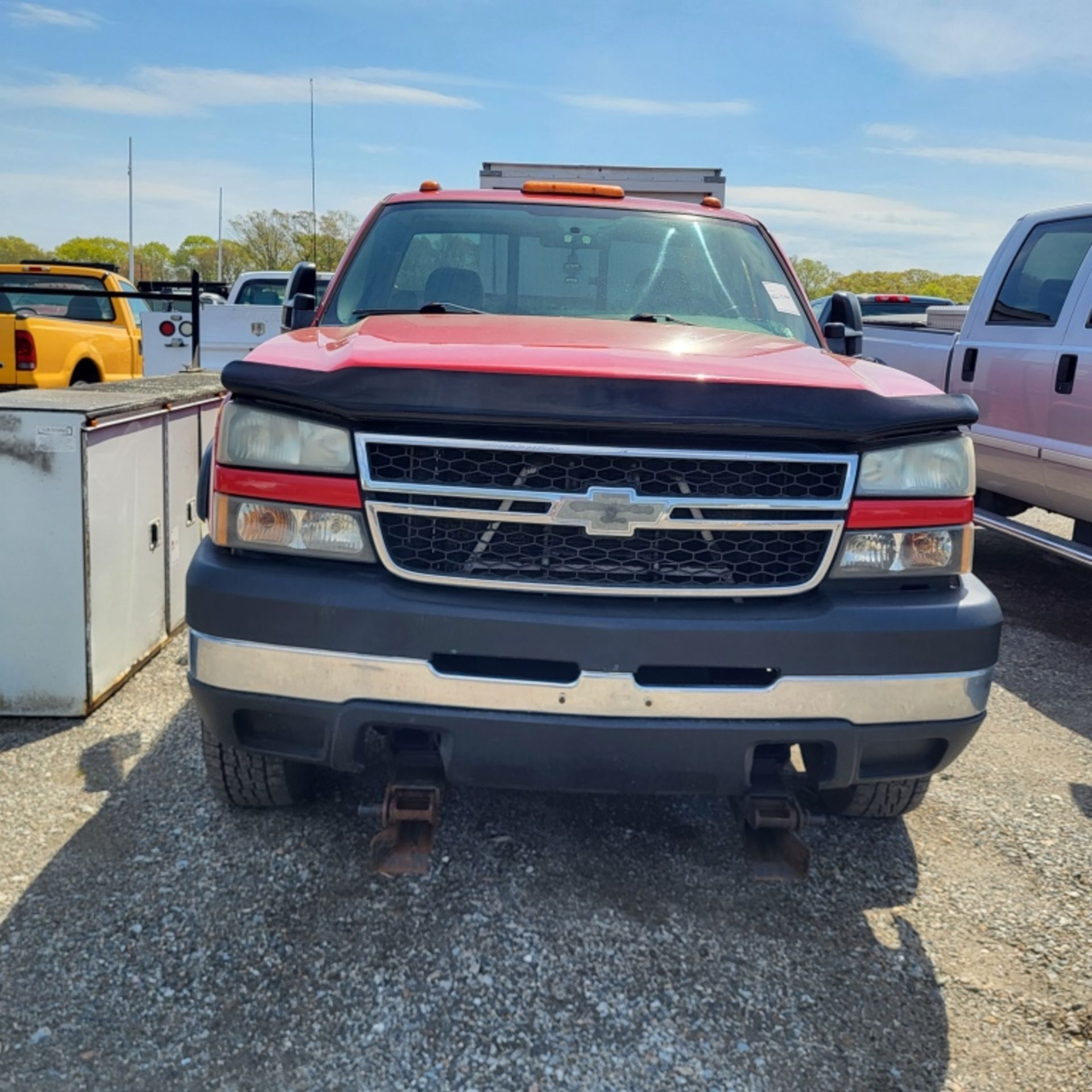 2007 Chevy Silverado pickup - Image 3 of 12