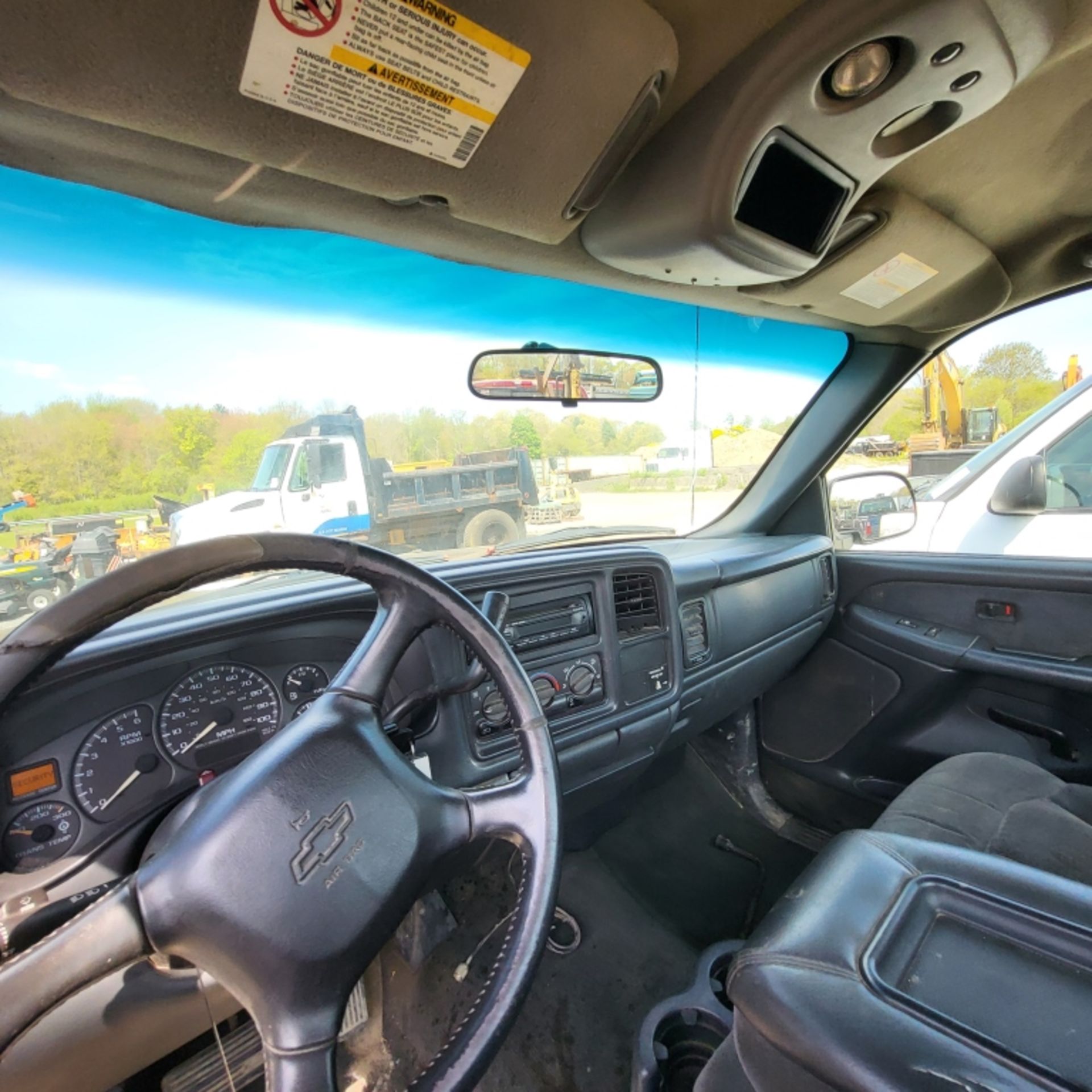 2002 Chevy Silverado pickup w/plow - Image 18 of 19