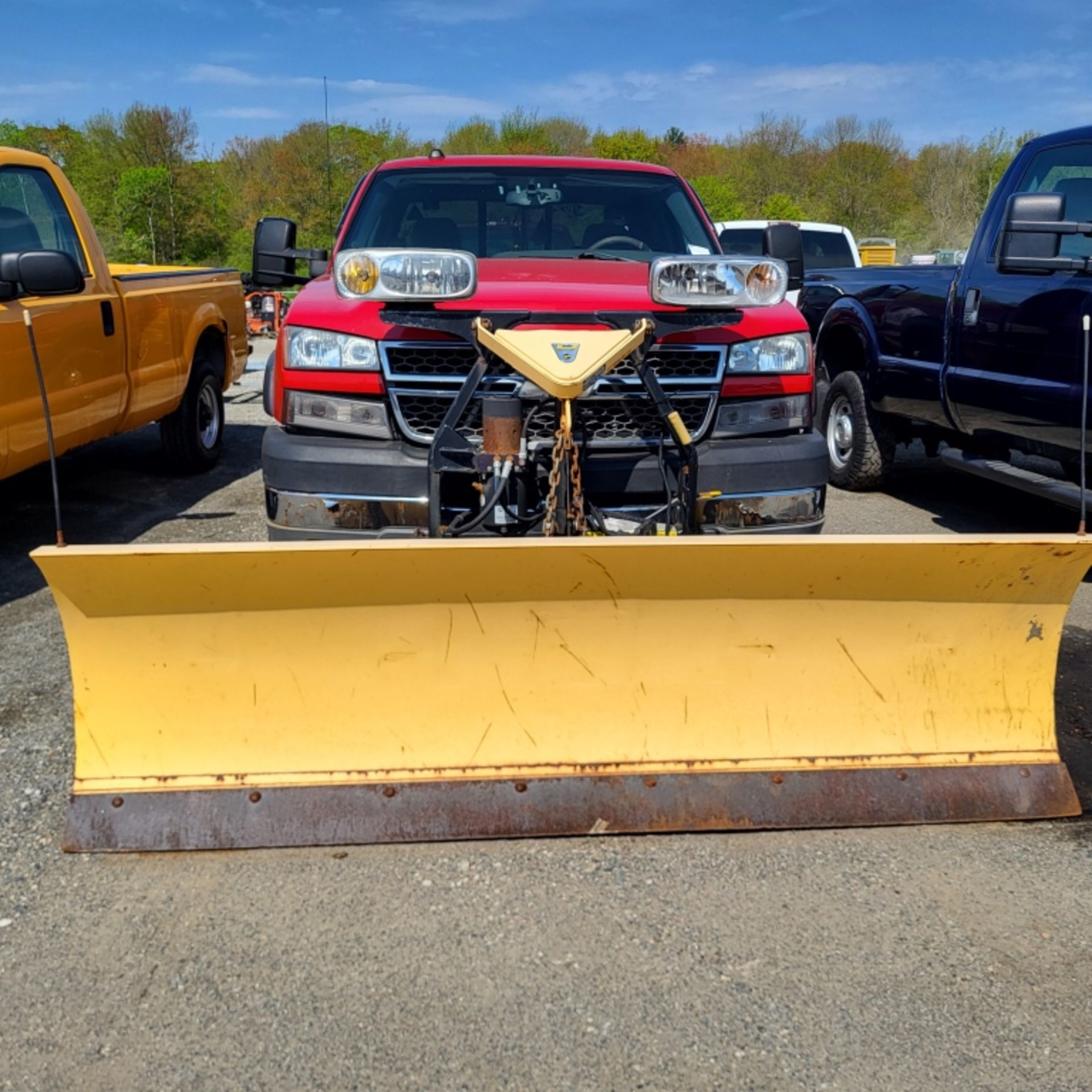 2005 Chevy Silverado Pickup W/plow - Image 3 of 20