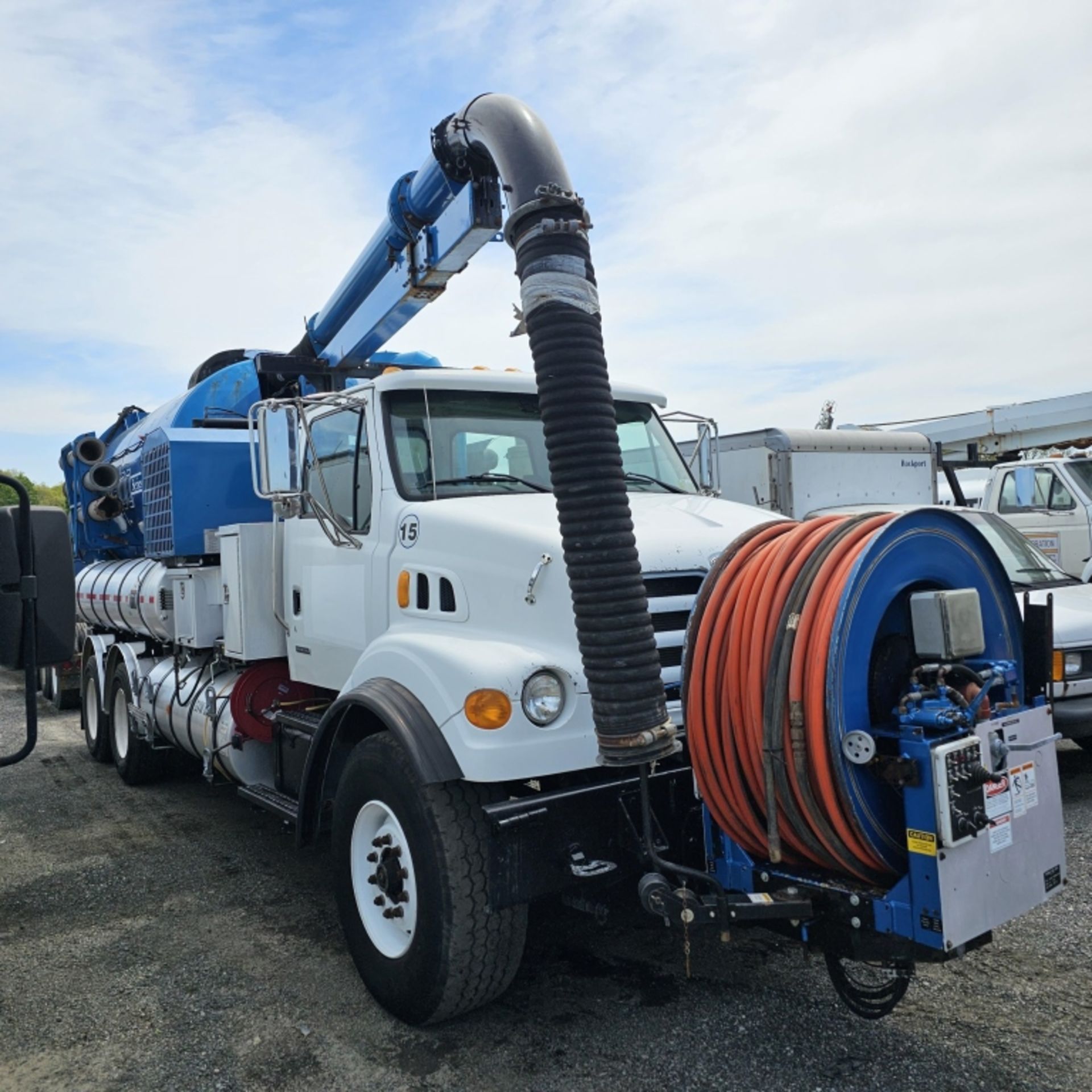 2004 Sterling Vactor Truck - Image 4 of 15