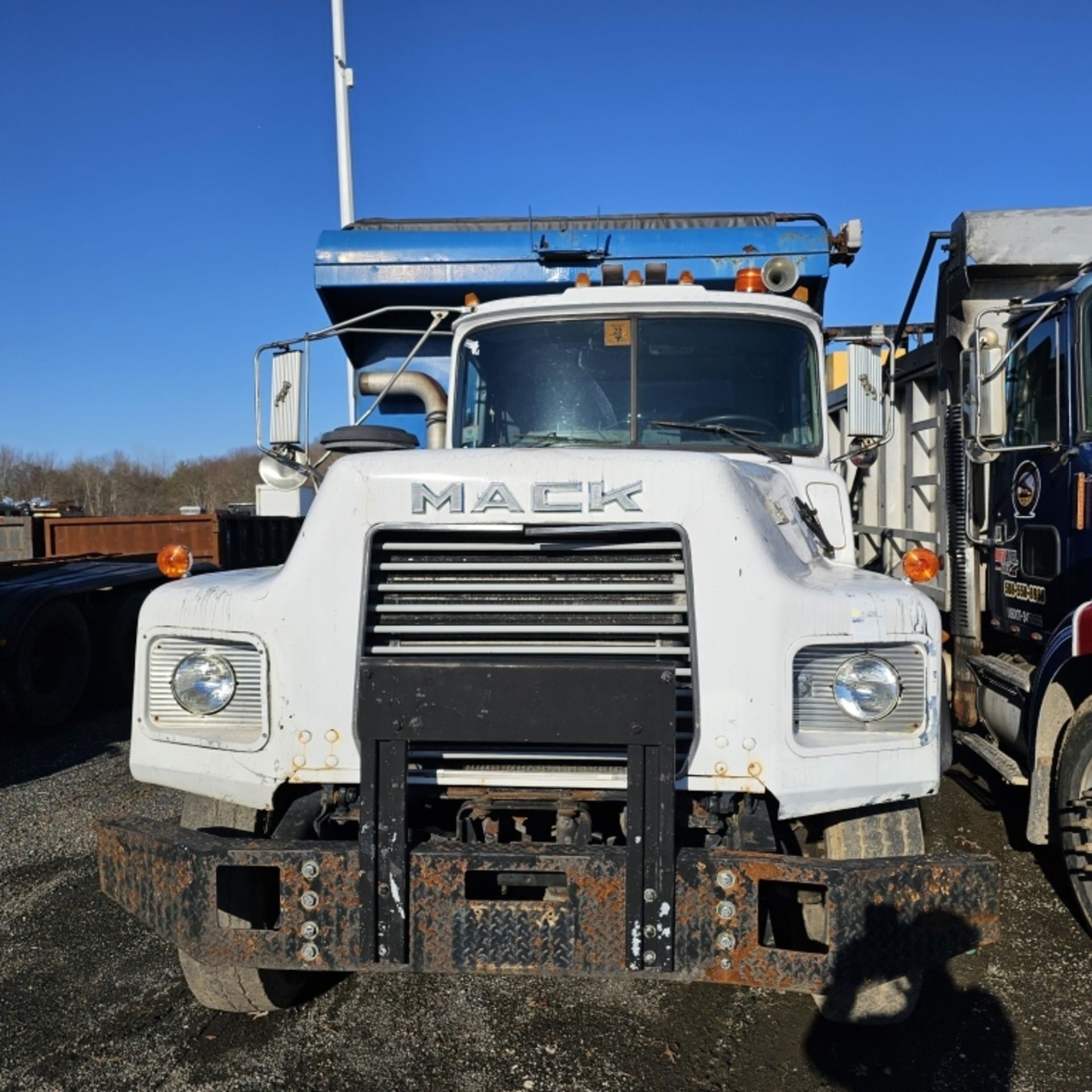 1994 Mack Dm690s Triaxle Dump Truck - Image 4 of 13