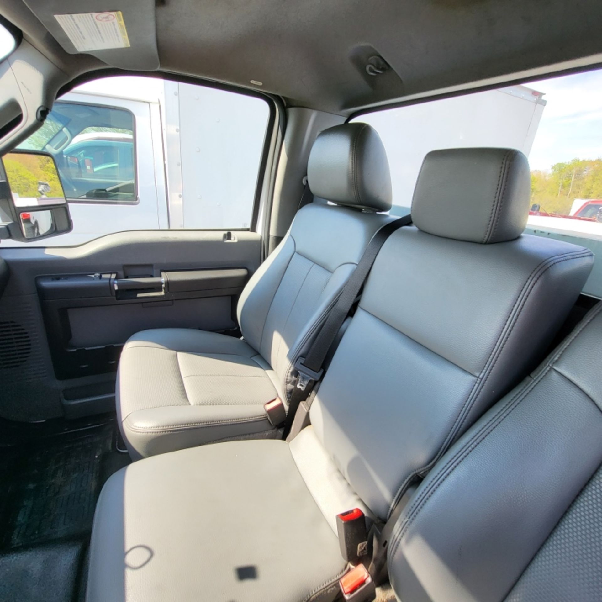 2013 Ford F-350 Pickup - Image 13 of 17