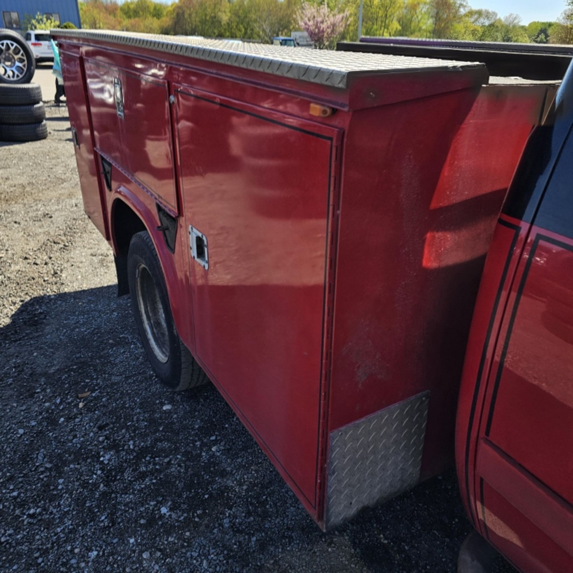 2008 Chevy Service Truck - Image 6 of 12