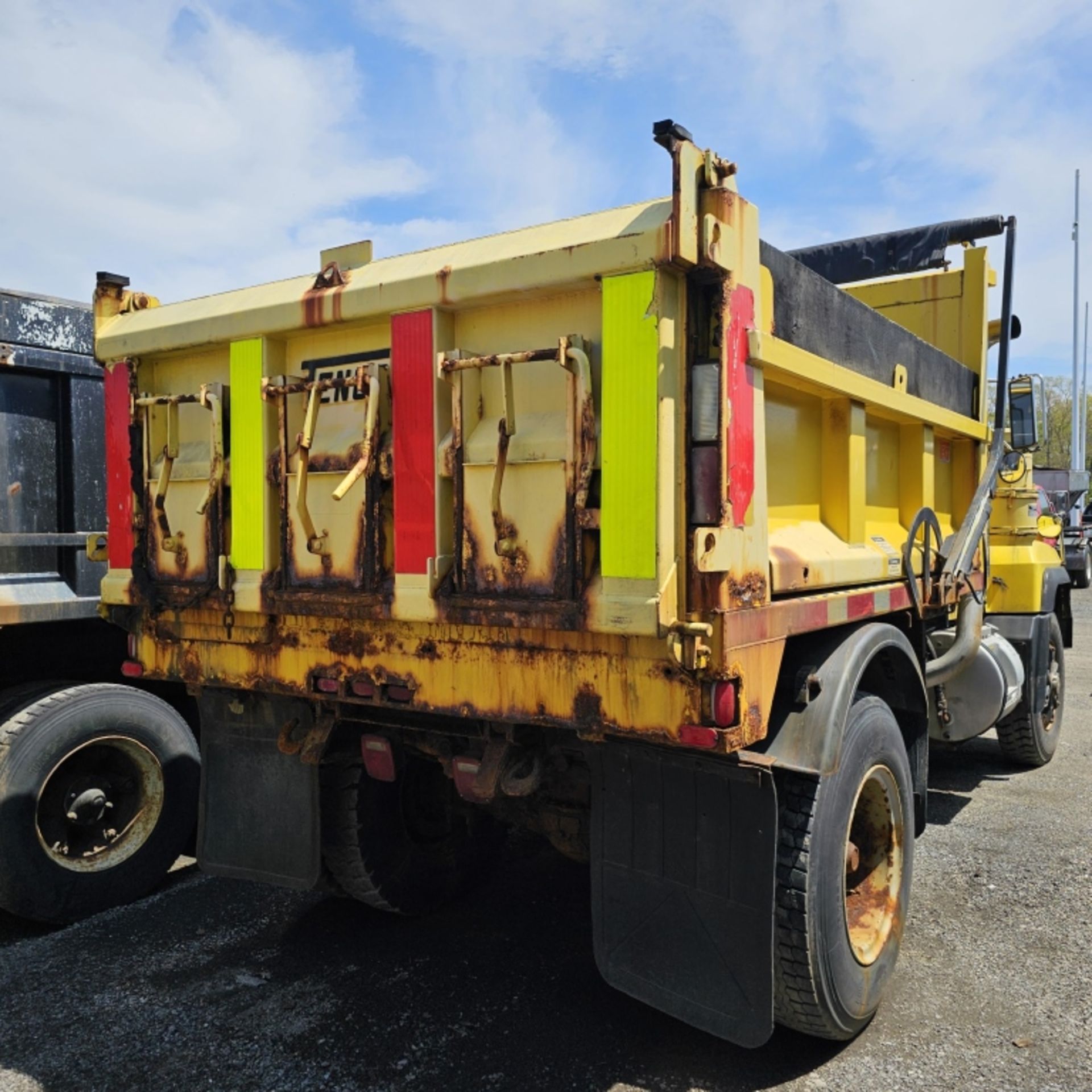 1996 Mack Rd690p Dump Truck - Image 6 of 14