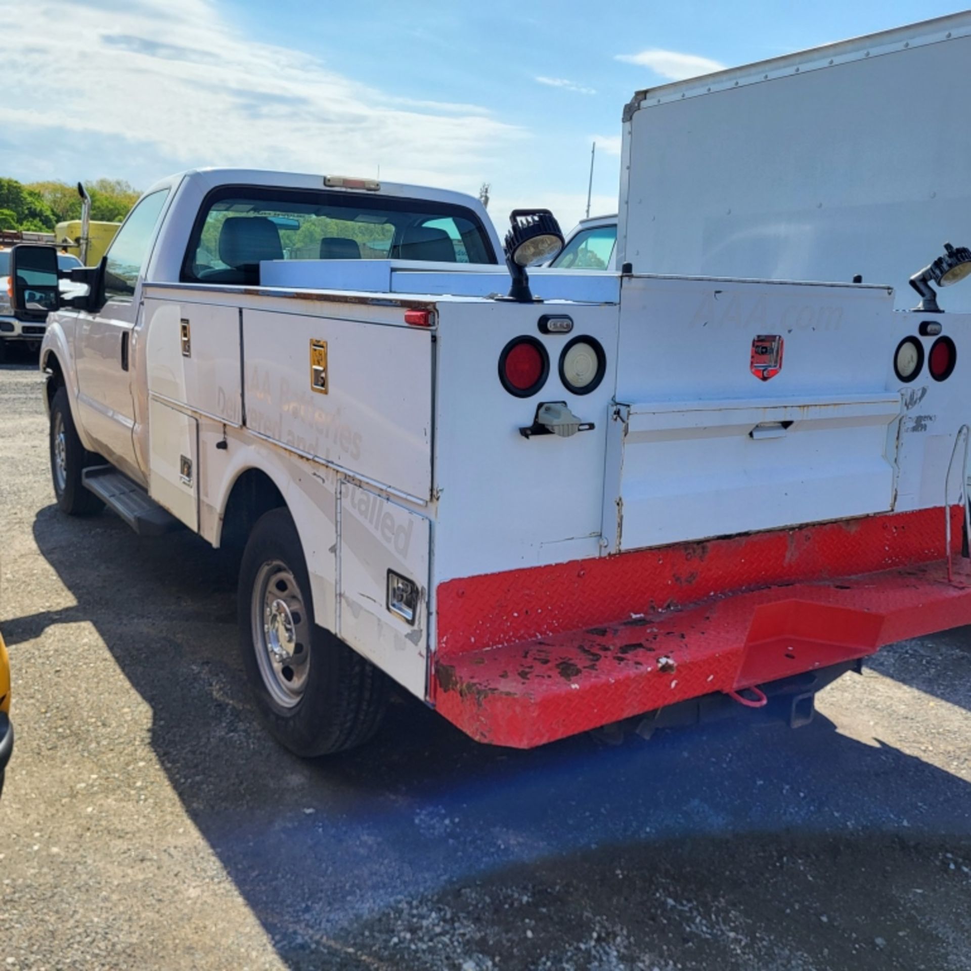 2013 Ford F-350 Pickup - Image 10 of 17