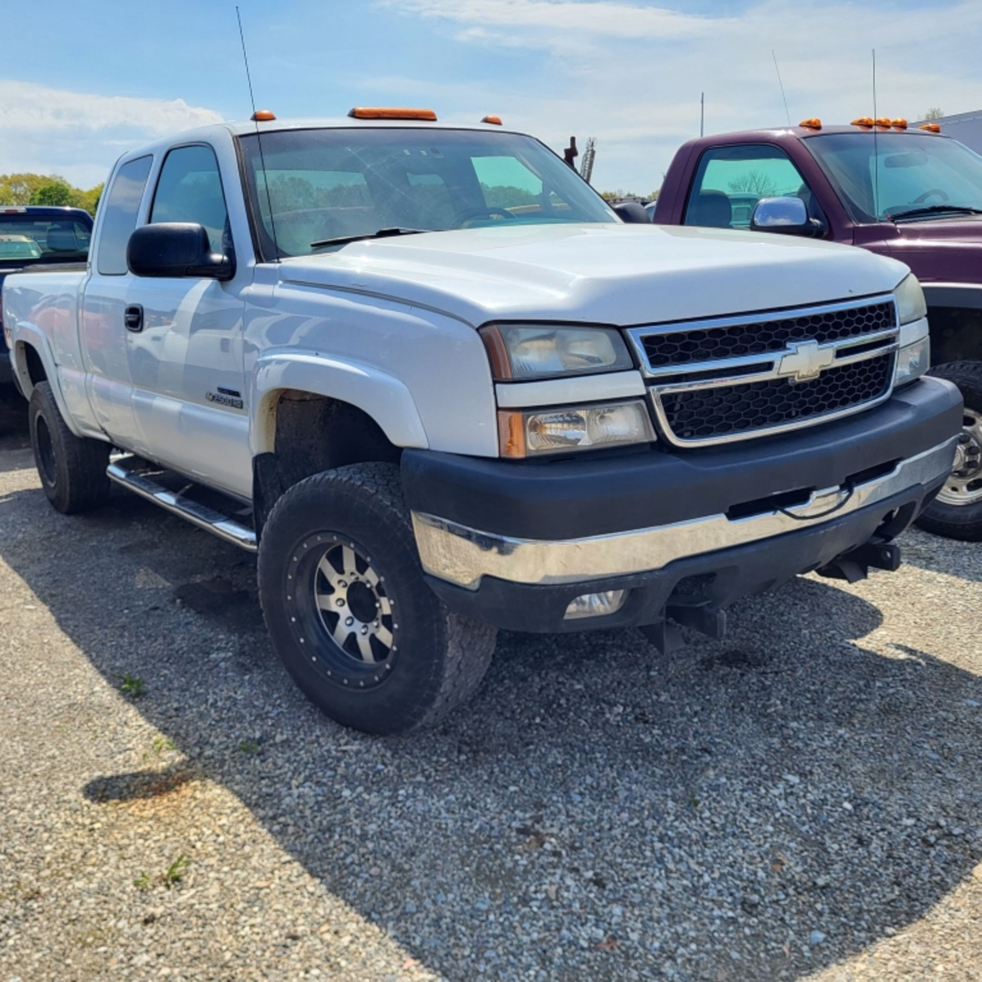 2006 Chevy Silverado Pickup - Image 4 of 21