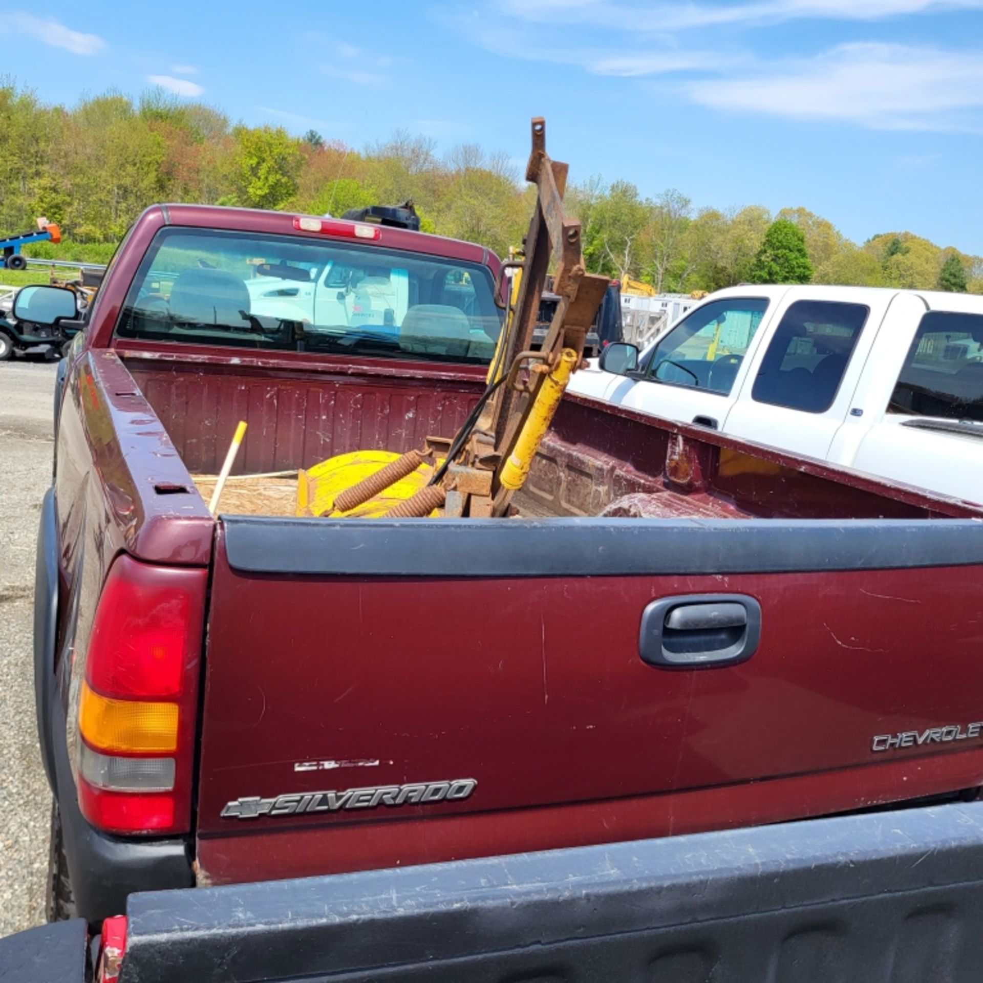 2002 Chevy Silverado pickup w/plow - Image 9 of 19