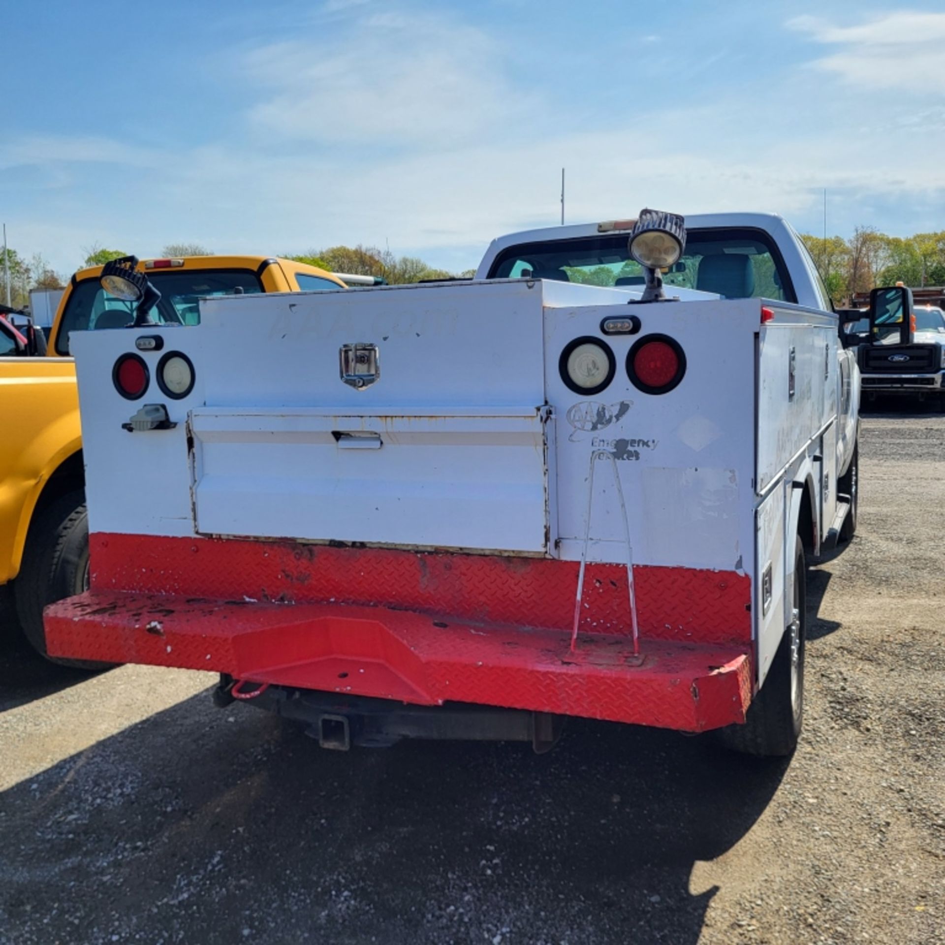 2013 Ford F-350 Pickup - Image 8 of 17