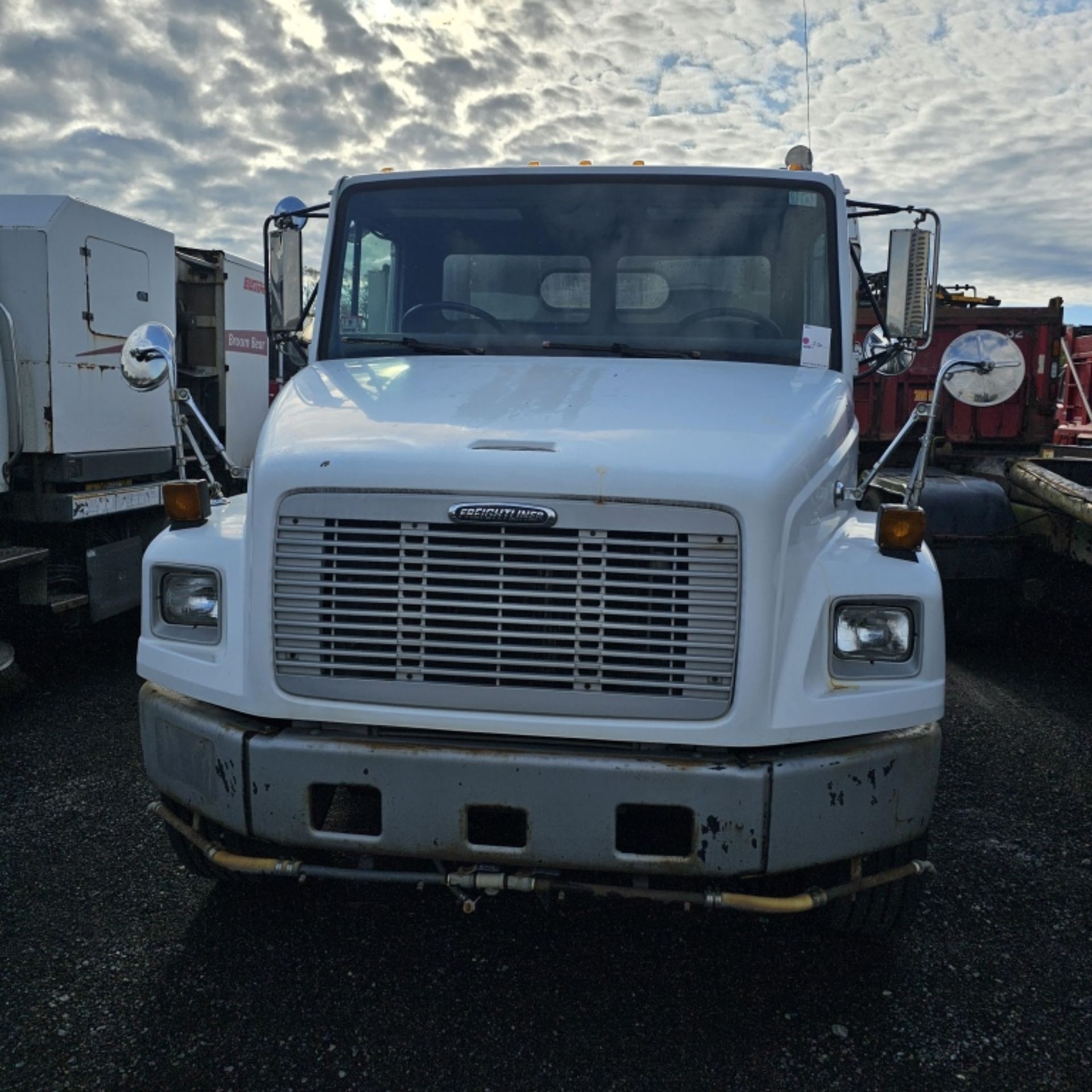 2004 Freightliner Fl70 Elgin Sweeper - Image 3 of 10