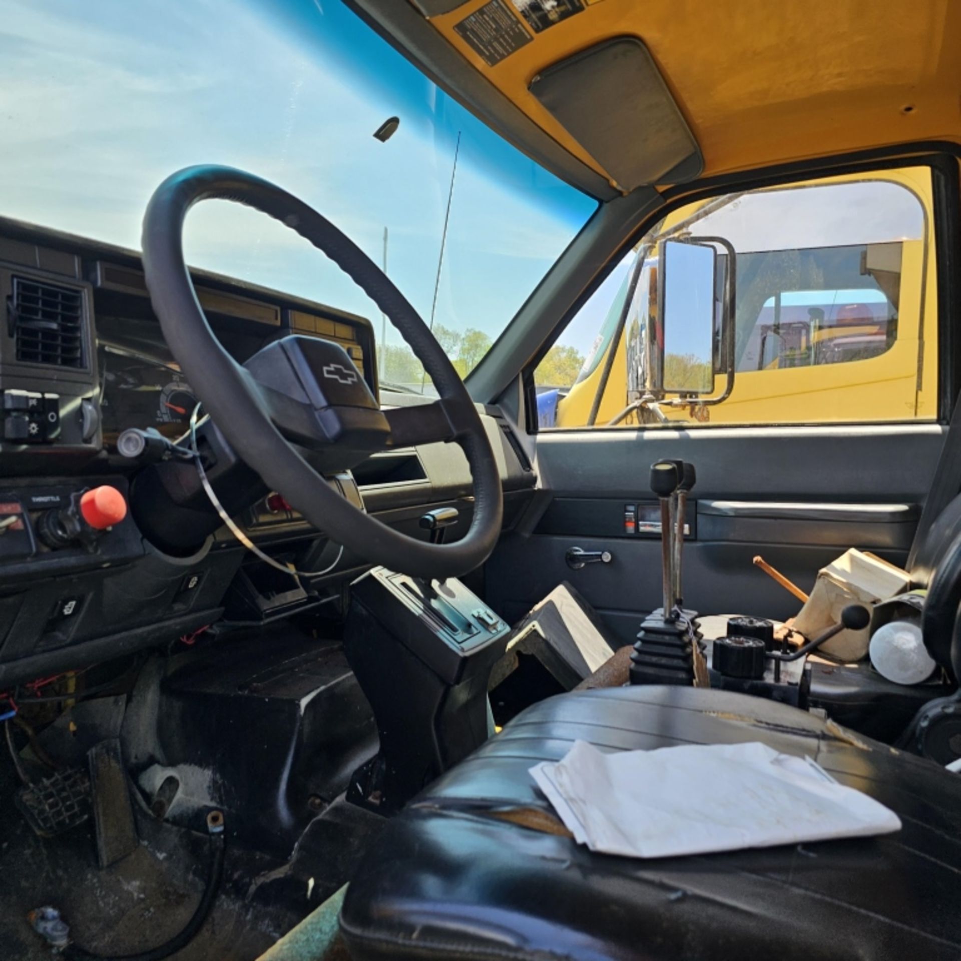 1995 Chevy Kodiak Dump Truck - Image 8 of 10