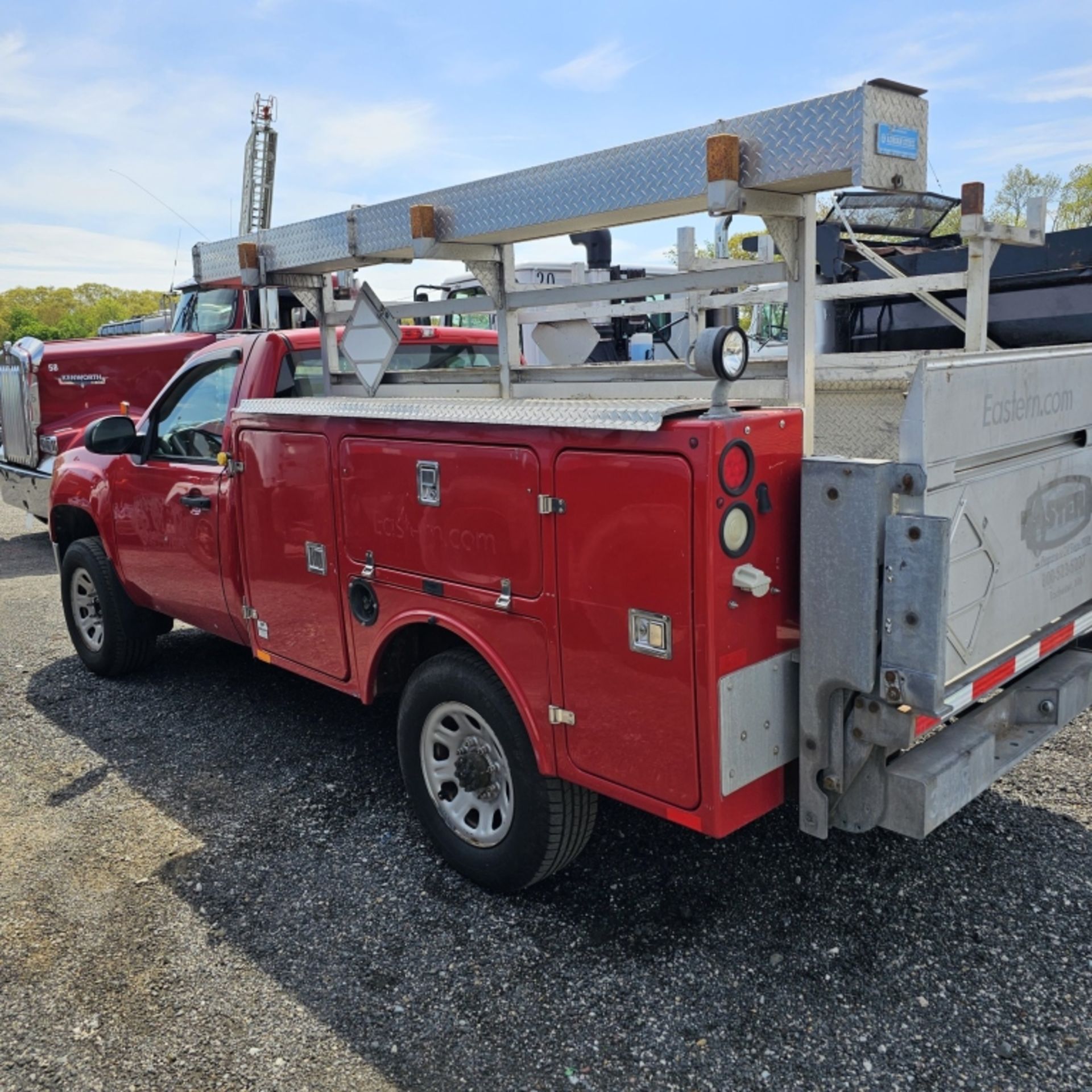 2012 Gmc Service Truck - Image 5 of 9