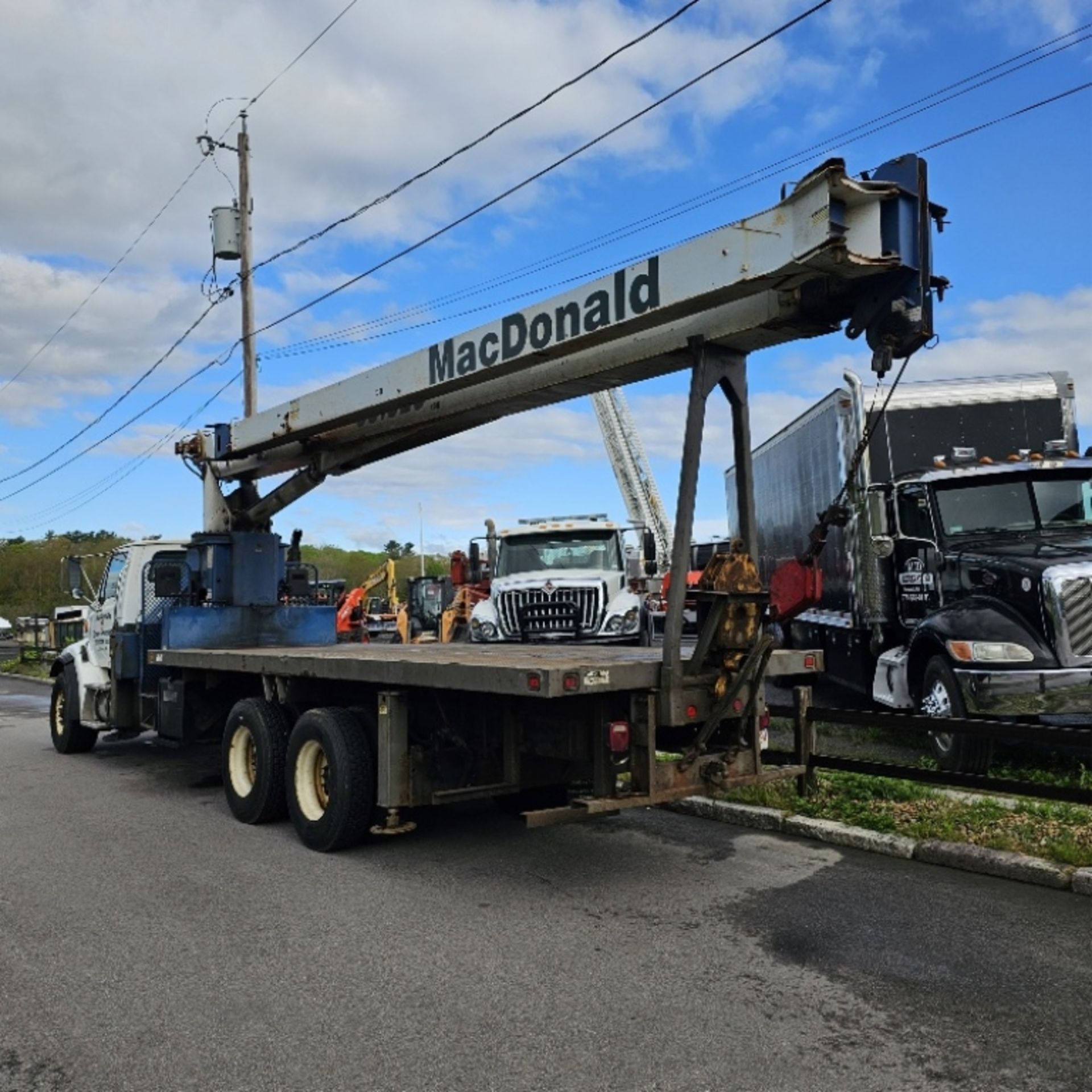 2005 Sterling With Manitex 30 Ton Boom Crane - Image 2 of 14