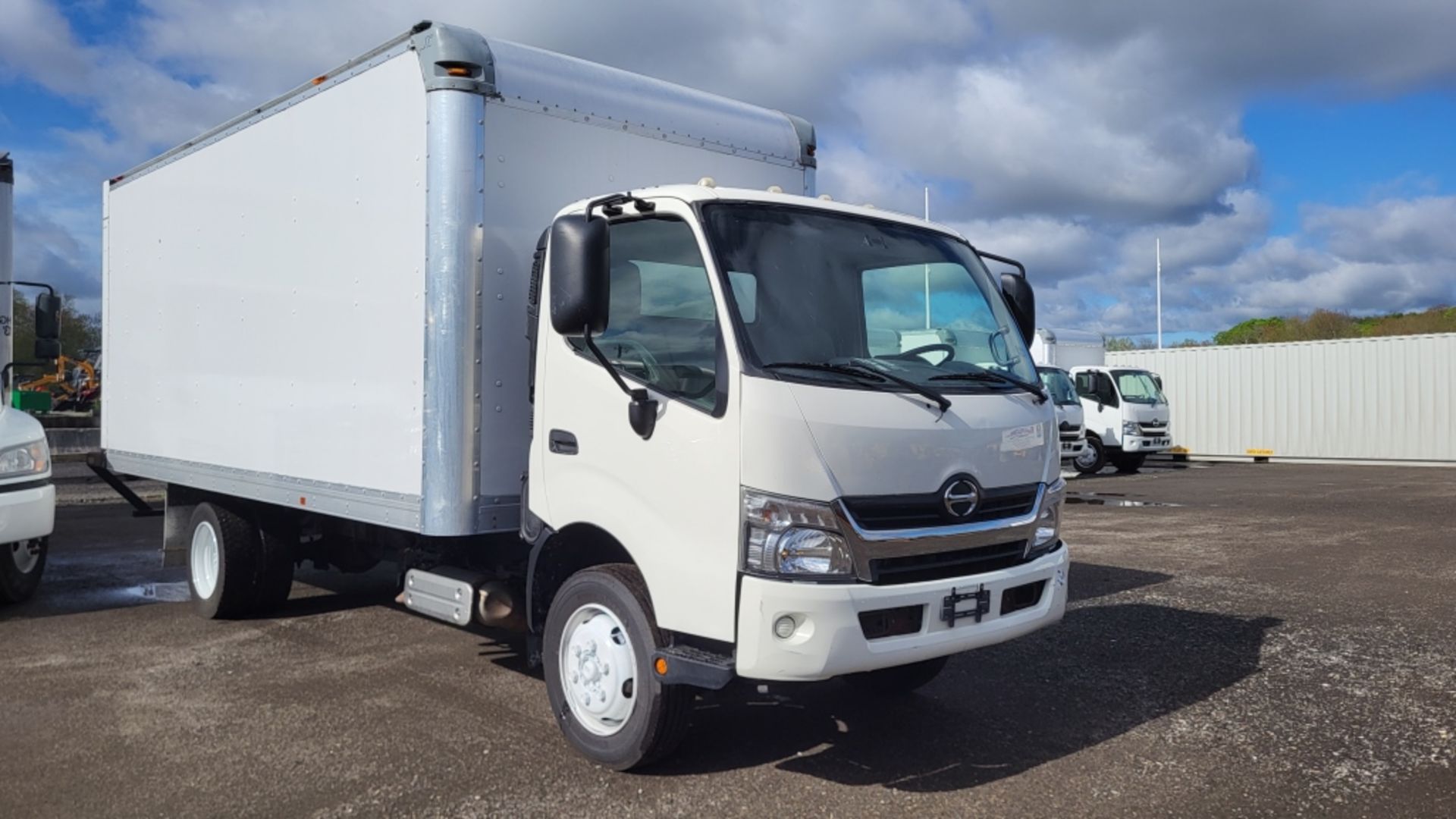 2017 Hino Box Truck