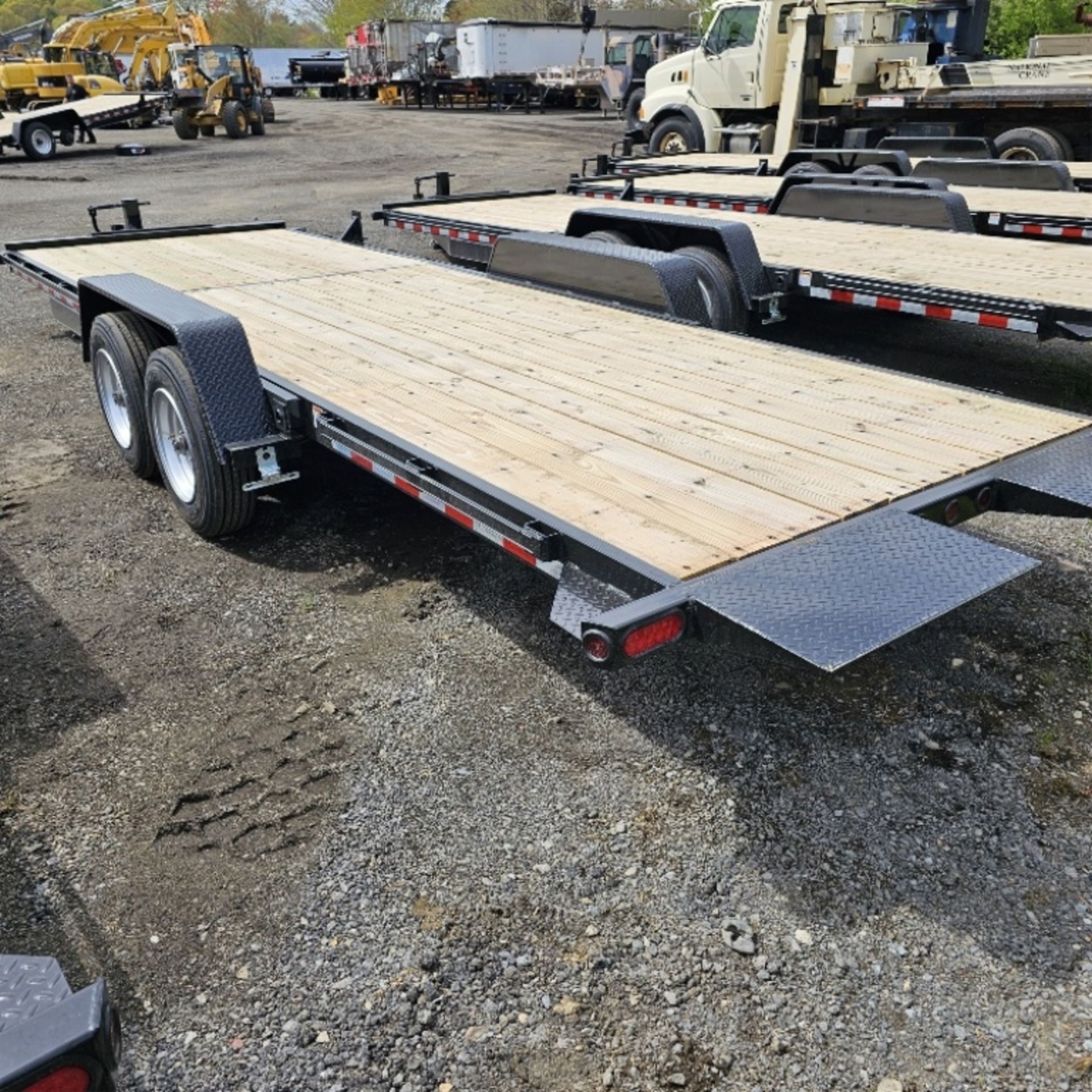 2024 Kaufman Tilt Deck Trailer - Image 10 of 11