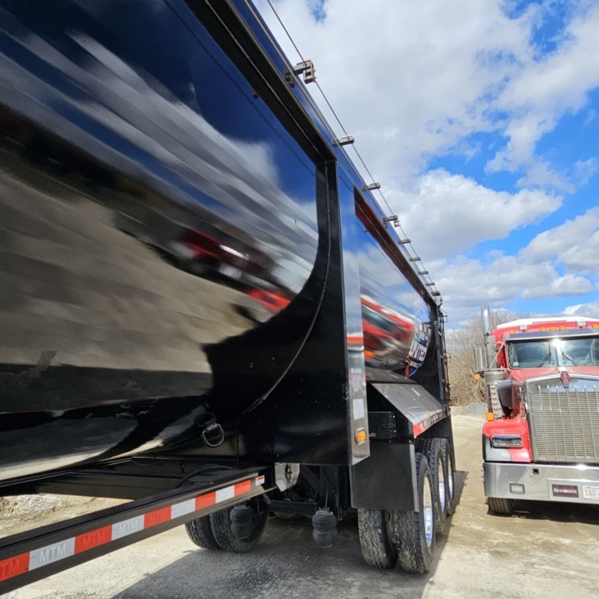 2022 Mtm Midwest Dump Trailer - Image 5 of 12