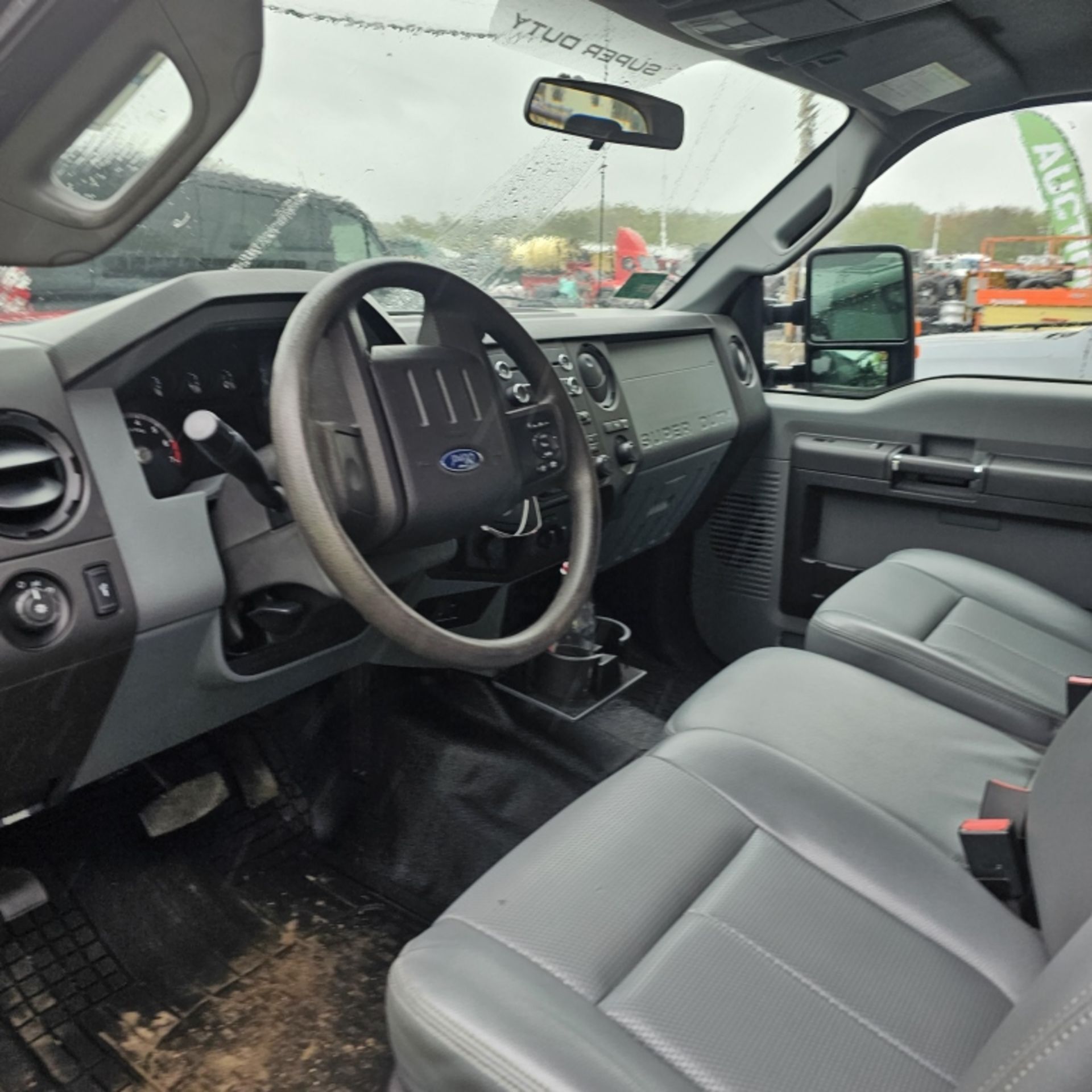 2015 Ford F250 - Image 6 of 8