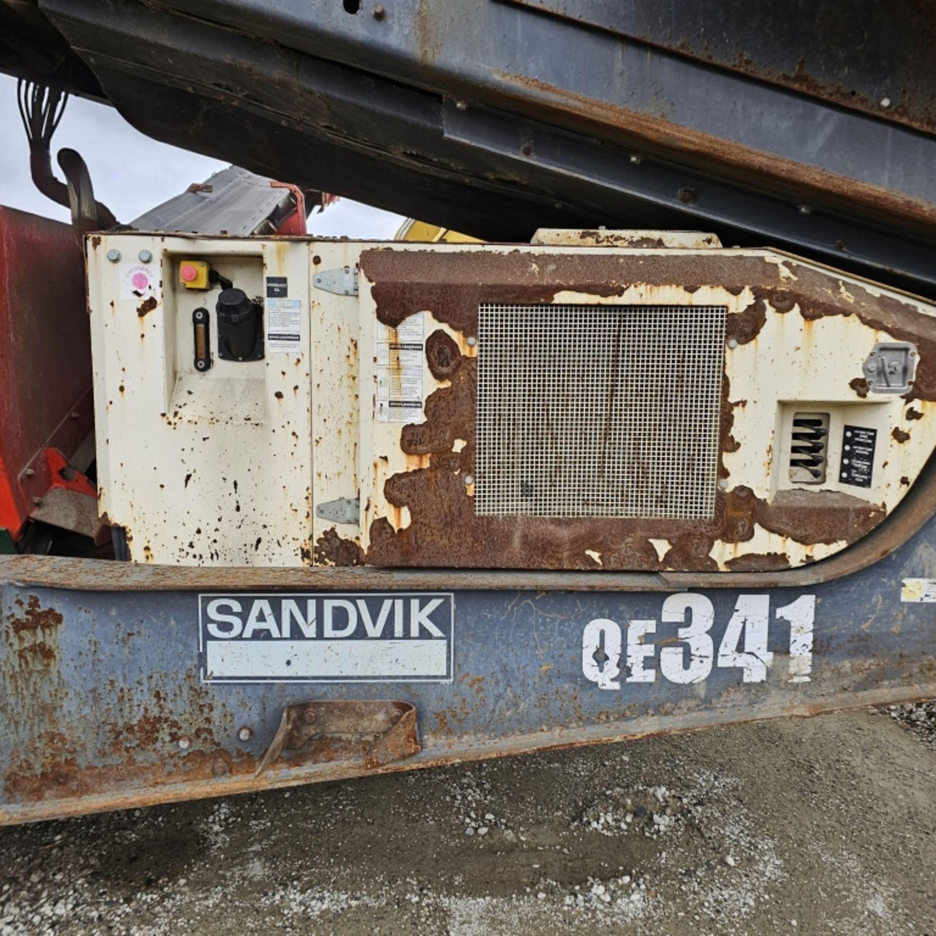 2015 Sandvik Qe341 Screener - Image 2 of 14