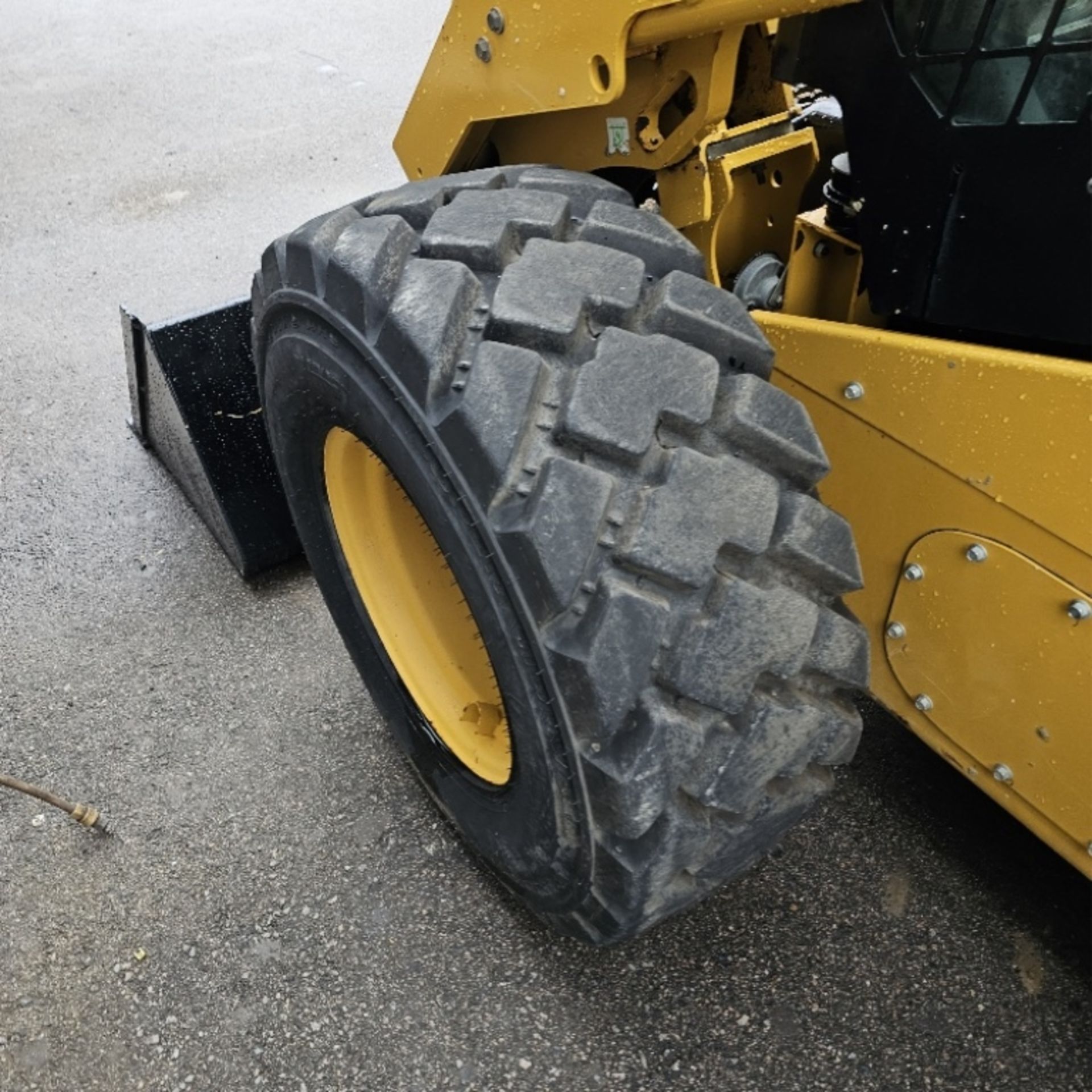 2016 Cat 272d2 Skidsteer - Image 8 of 16