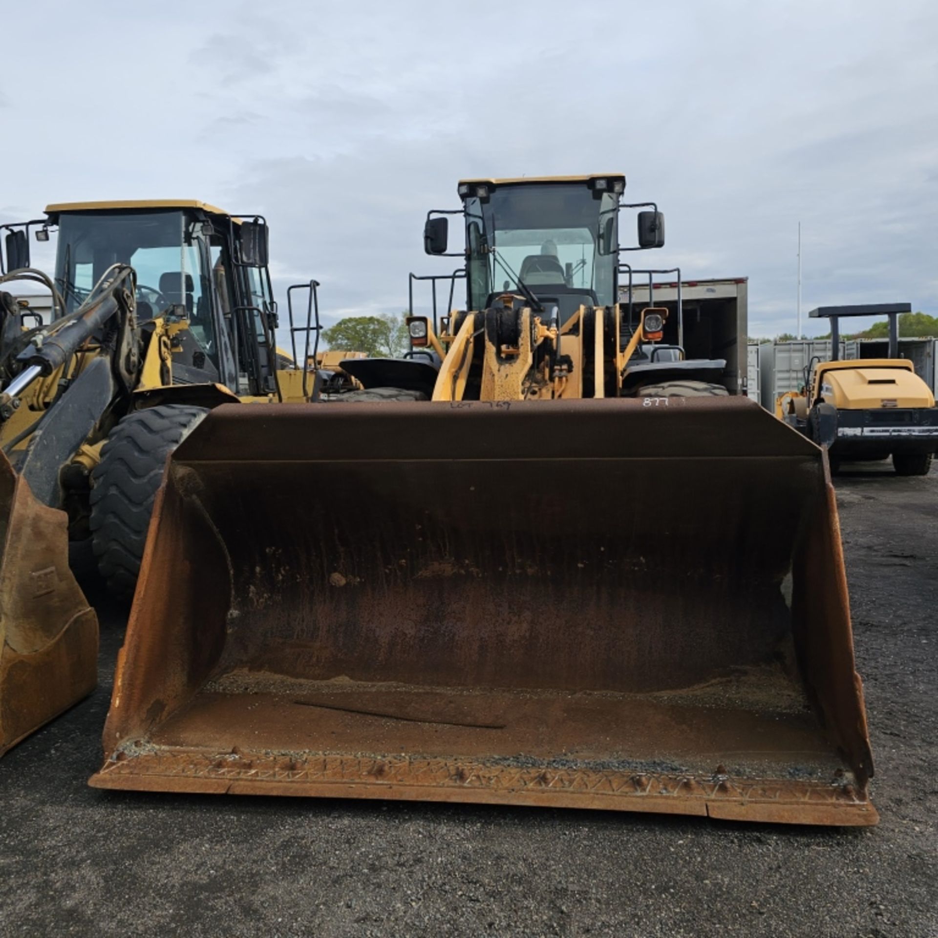 2017 Hyundai Hl770-9 Loader - Image 2 of 10