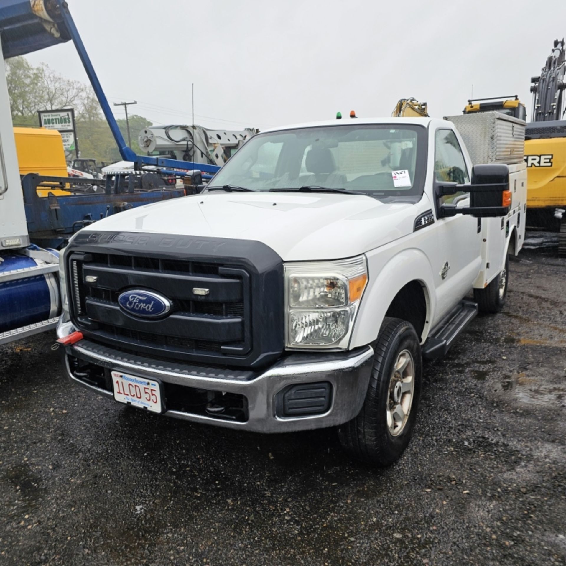 2013 Ford F250 Service Truck - Image 2 of 8