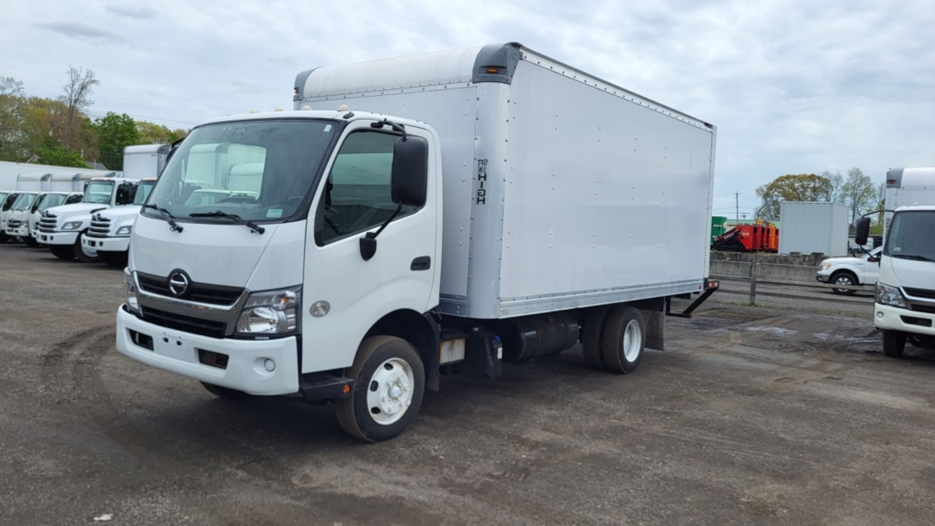 2018 Hino Box Truck - Image 4 of 20