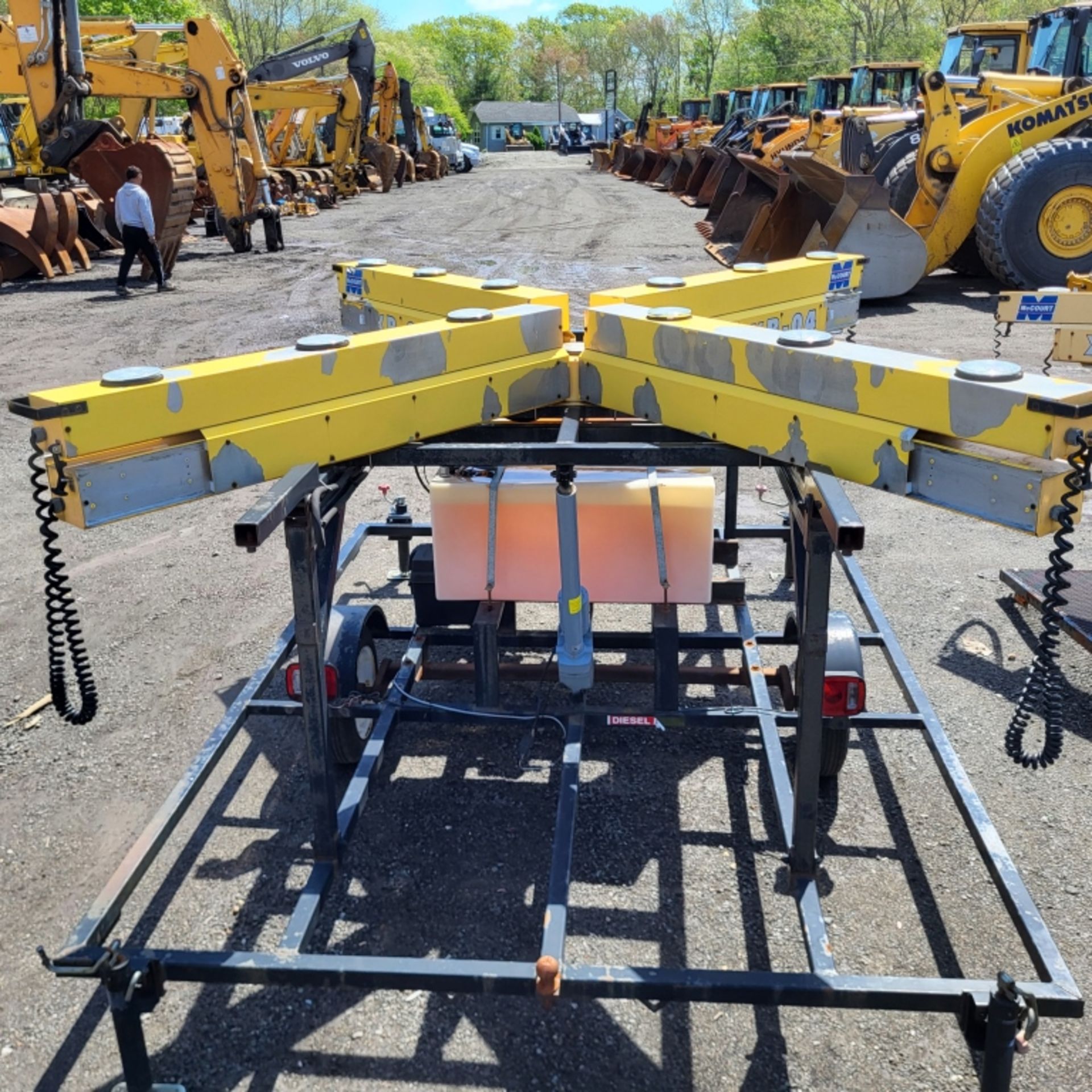 Sherwin Industries Lighted Runway Closure Marker - Image 4 of 4