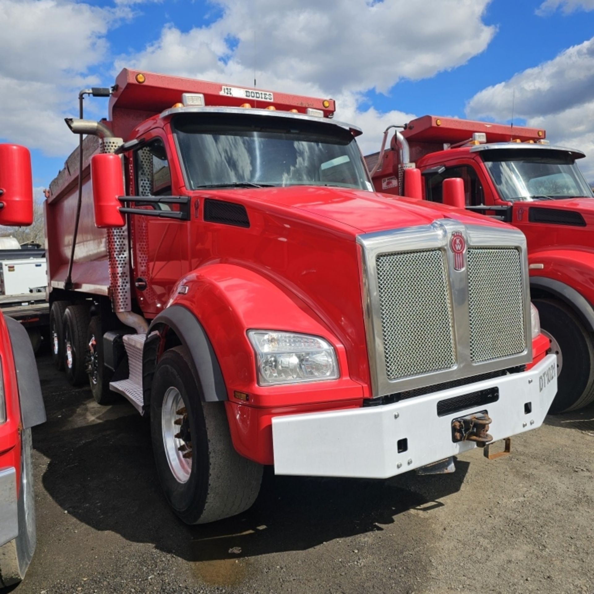 2017 Kenworth T880 Dump Truck - Image 3 of 16