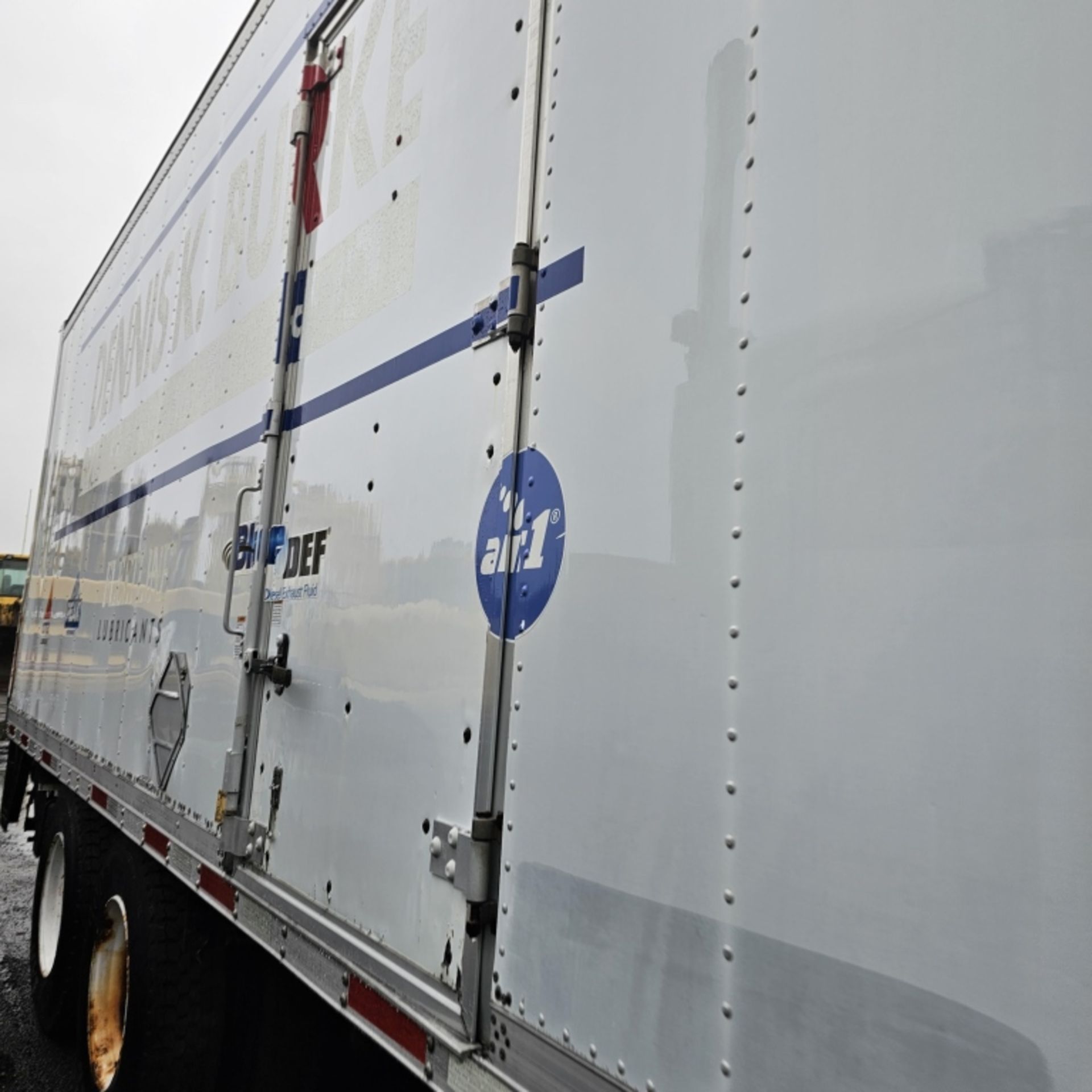 2011 Freightliner Box Truck - Image 6 of 11
