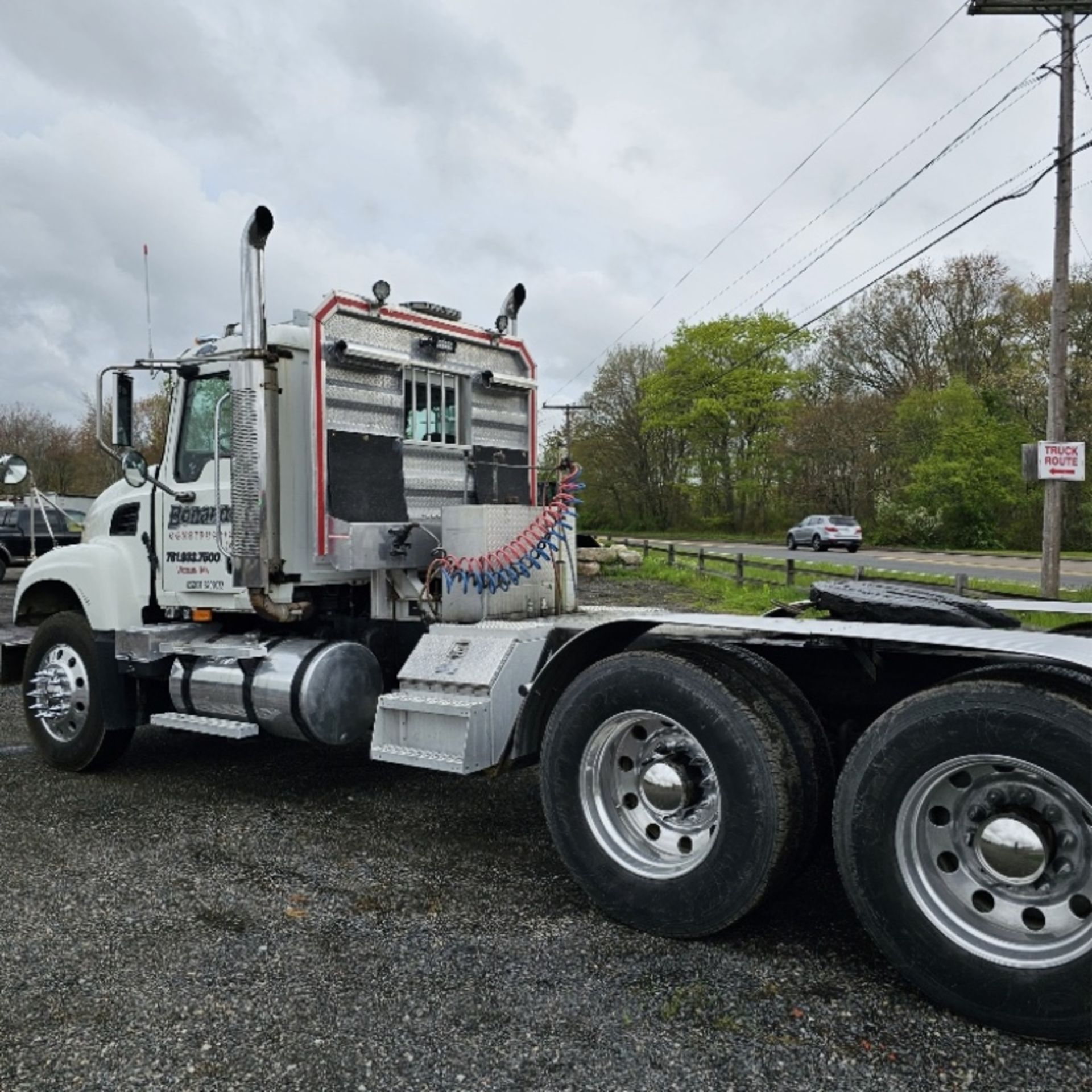 2005 Mack Cv713 Tractor - Image 2 of 14