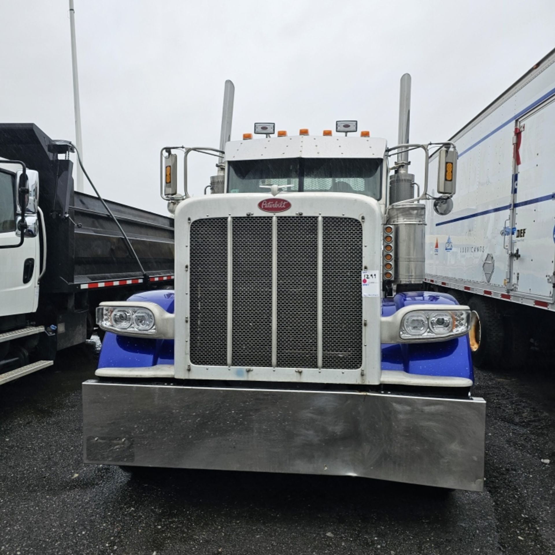 2008 Peterbilt Tractor With Winch - Image 3 of 14