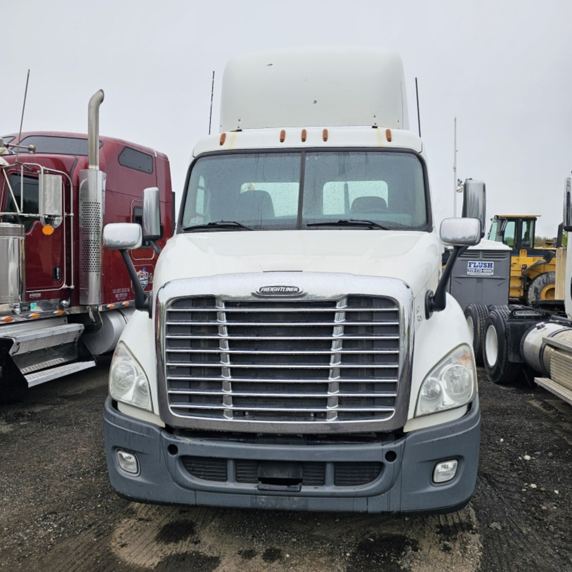 2013 Freightliner Tractor - Image 3 of 14