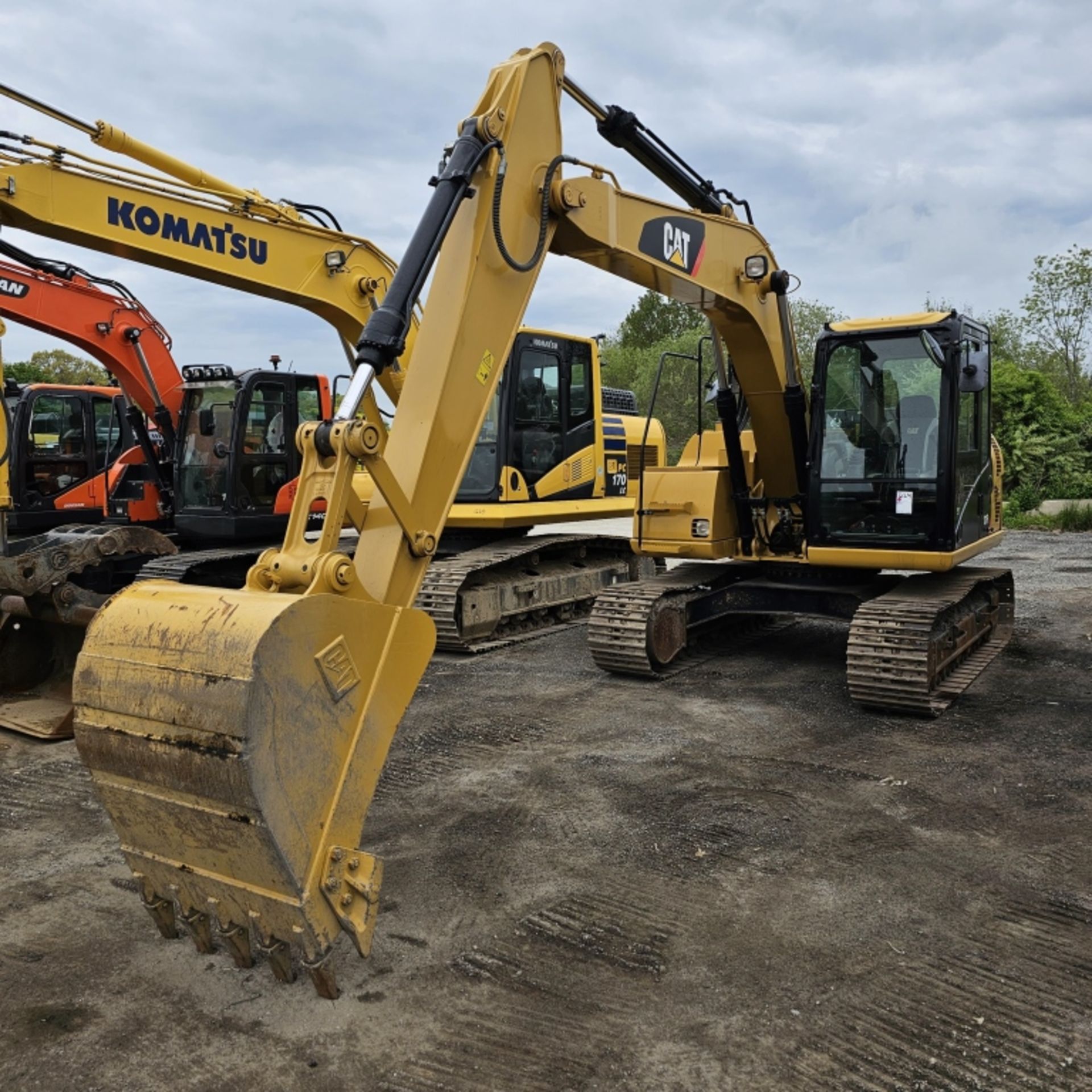 2016 Cat 311flrr Excavator - Image 2 of 13