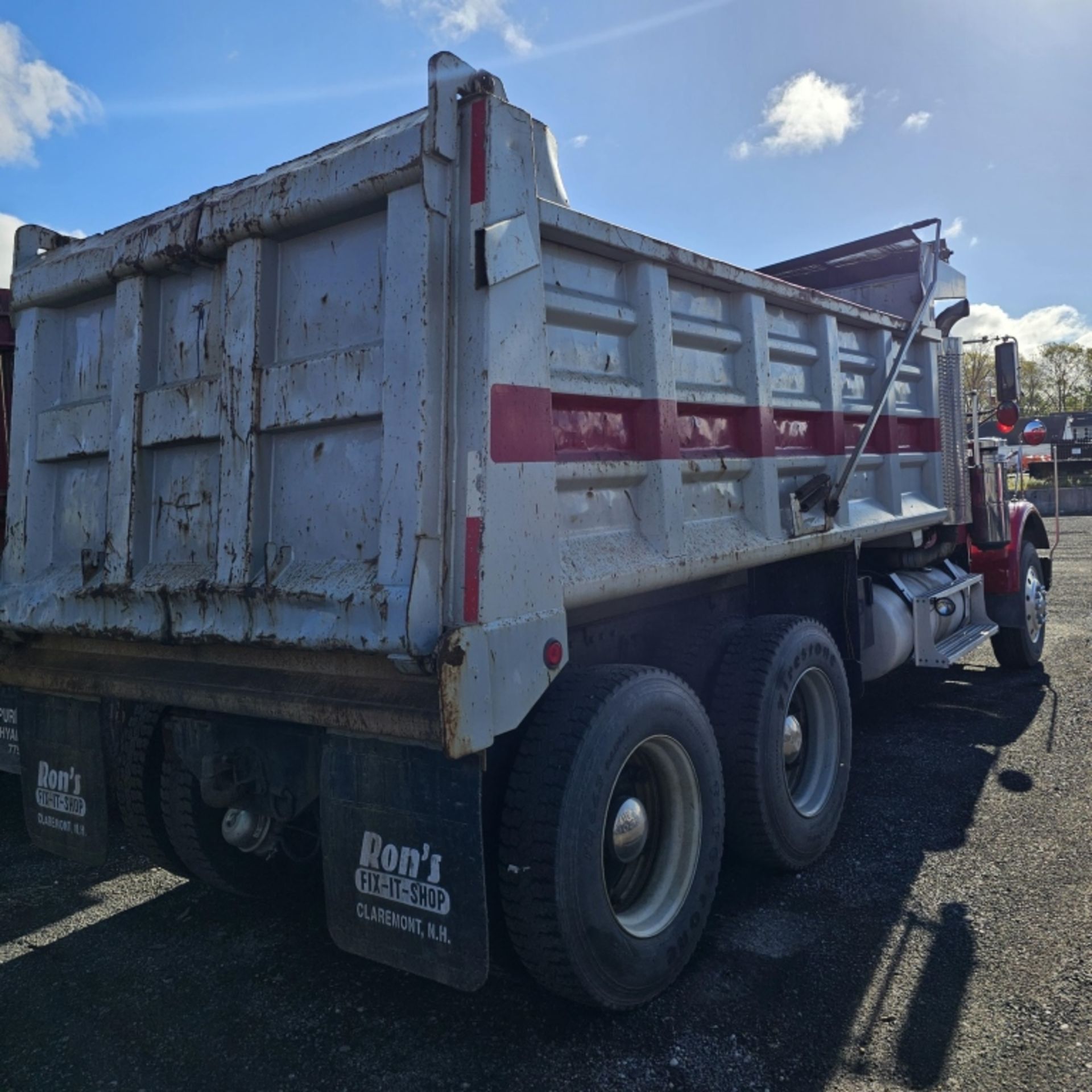 1986 Freightliner Dump Truck - Image 7 of 13