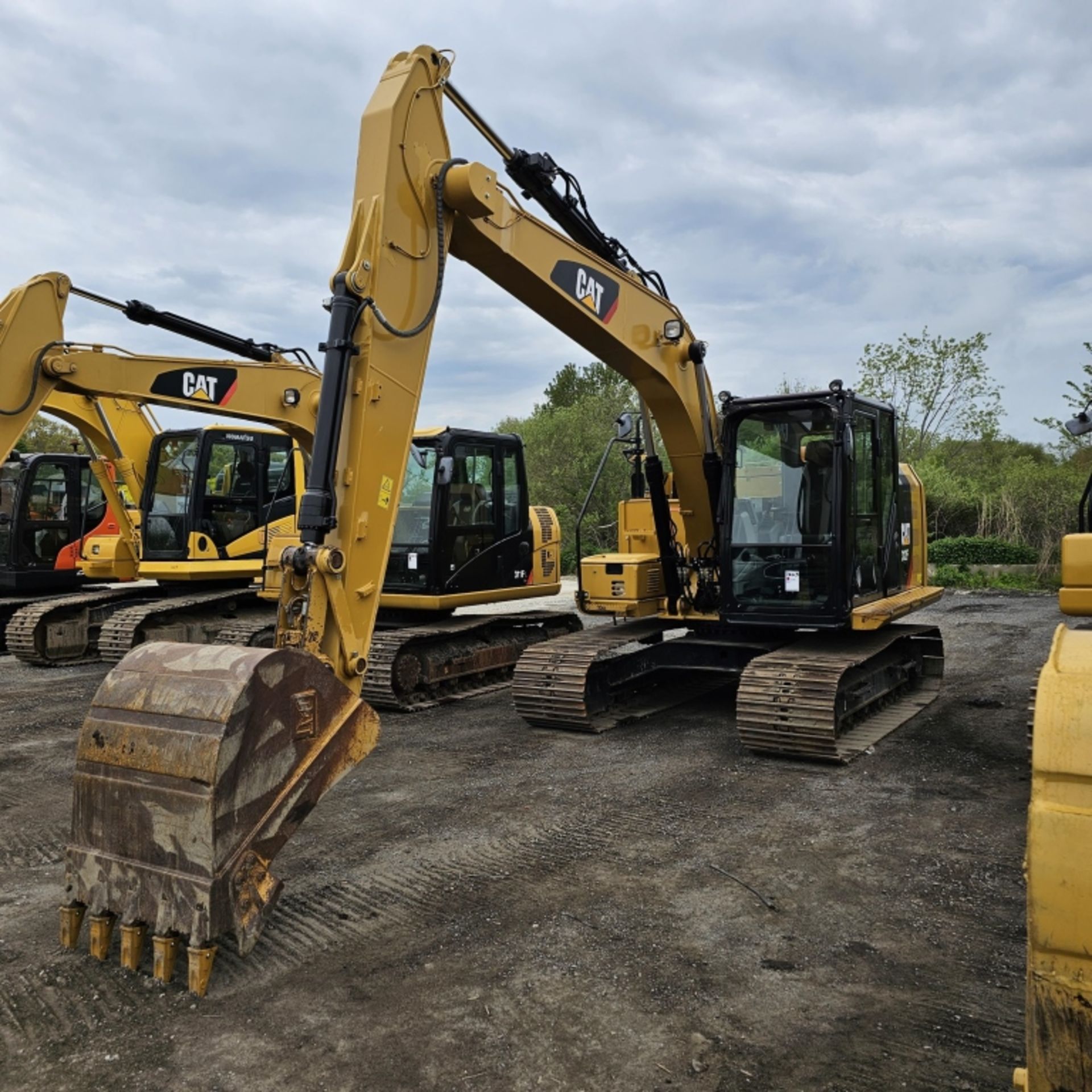 2018 Cat 312f Excavator - Image 2 of 12