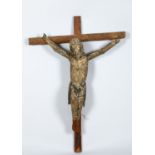 Kruzifix Holz, geschnitzt. Reste einer