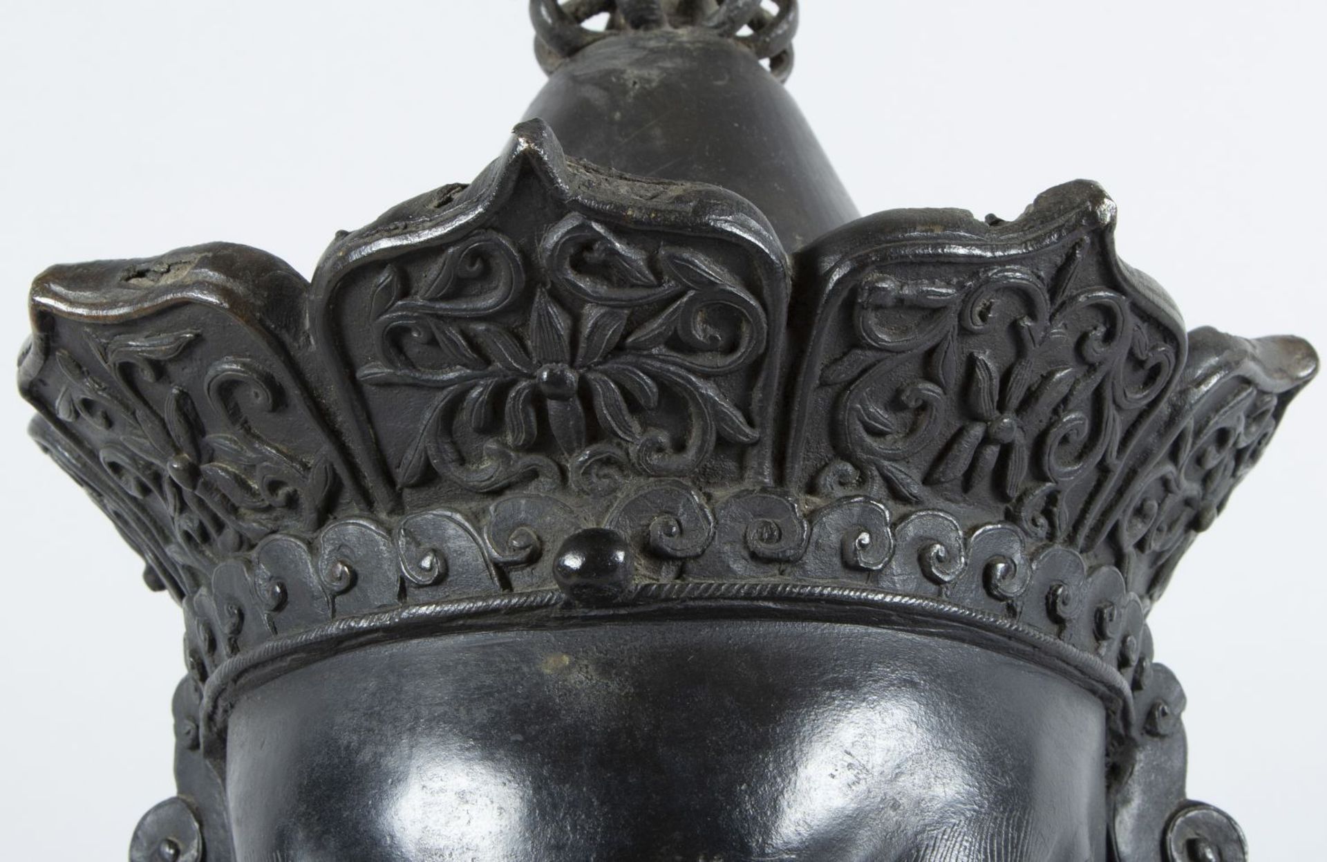 Kopf einer Wächterfigur Bronze, - Bild 10 aus 14