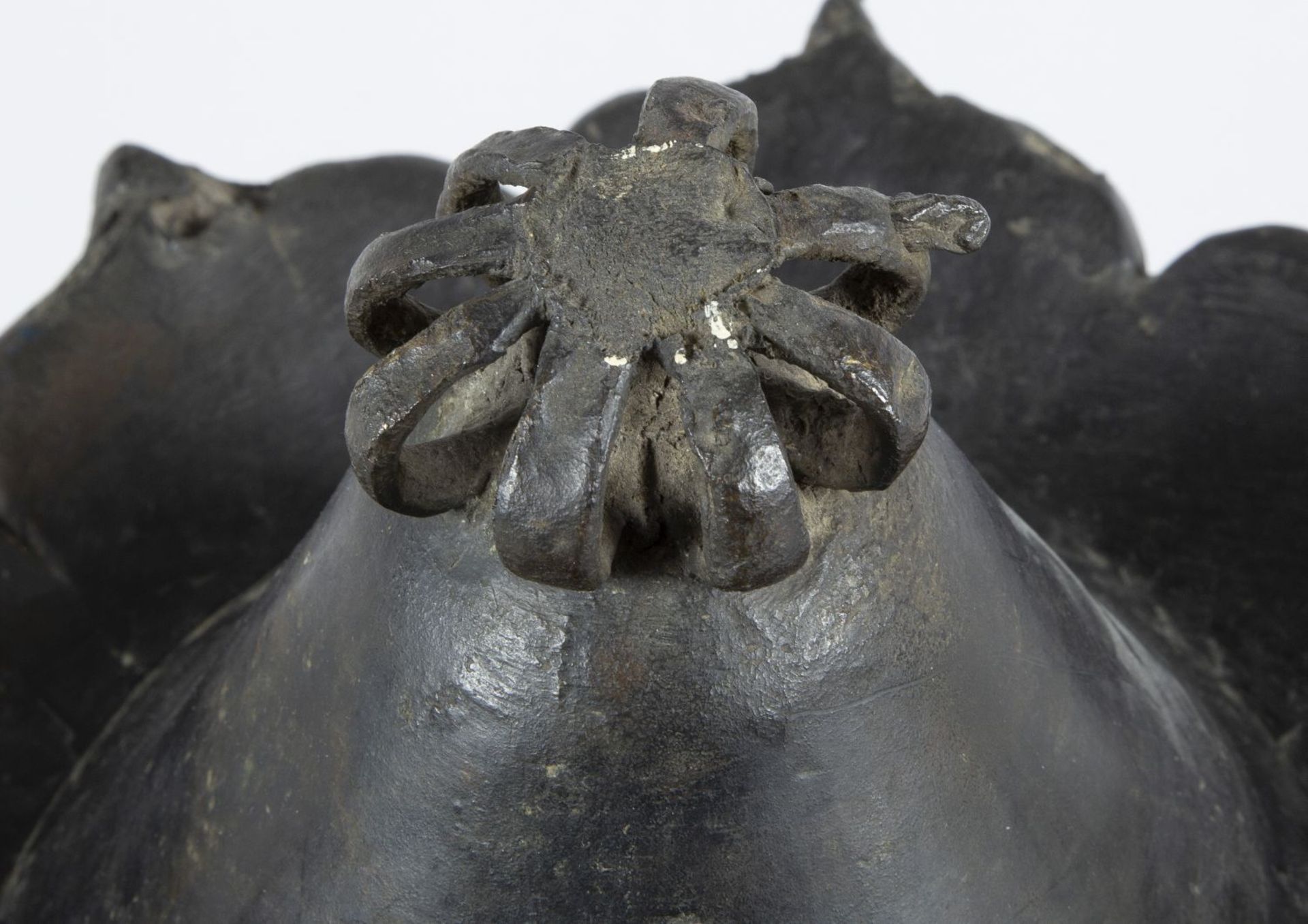Kopf einer Wächterfigur Bronze, - Bild 6 aus 14
