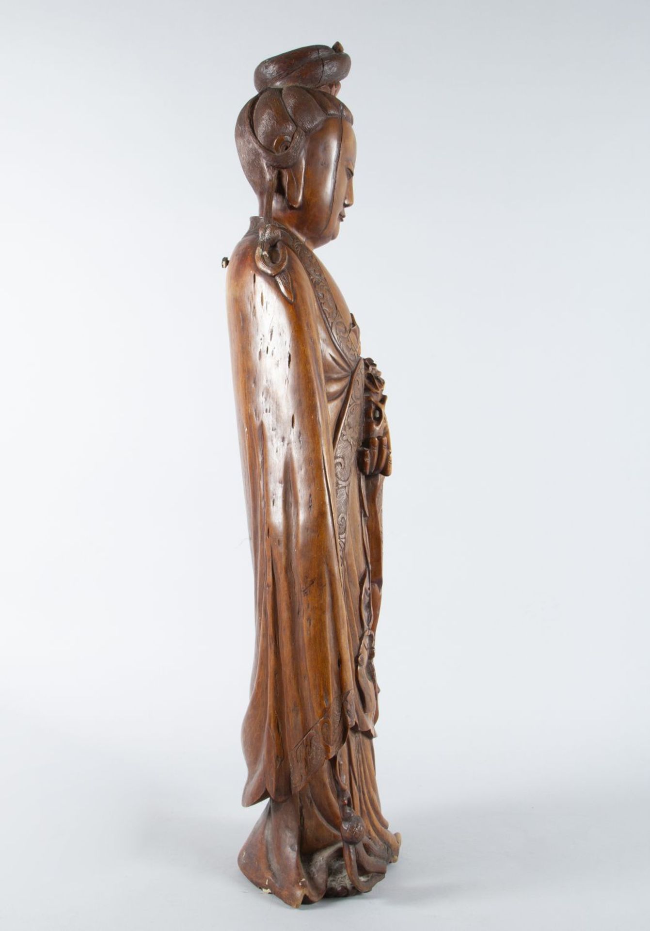 Guanyin Holz, geschnitzt. In stehender - Bild 4 aus 11
