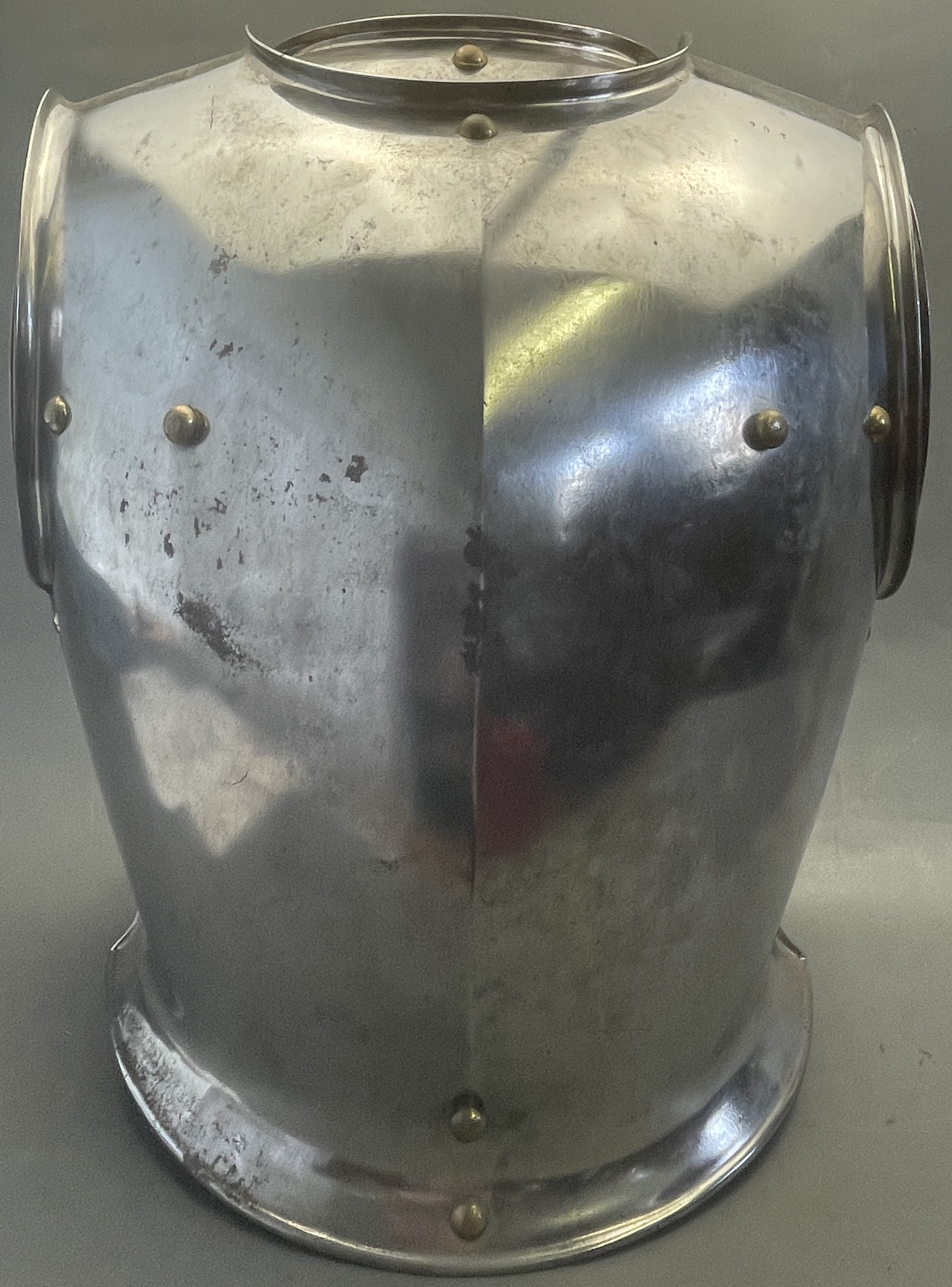 A CAVALRY TROOPER’S CUIRASS - Image 3 of 24