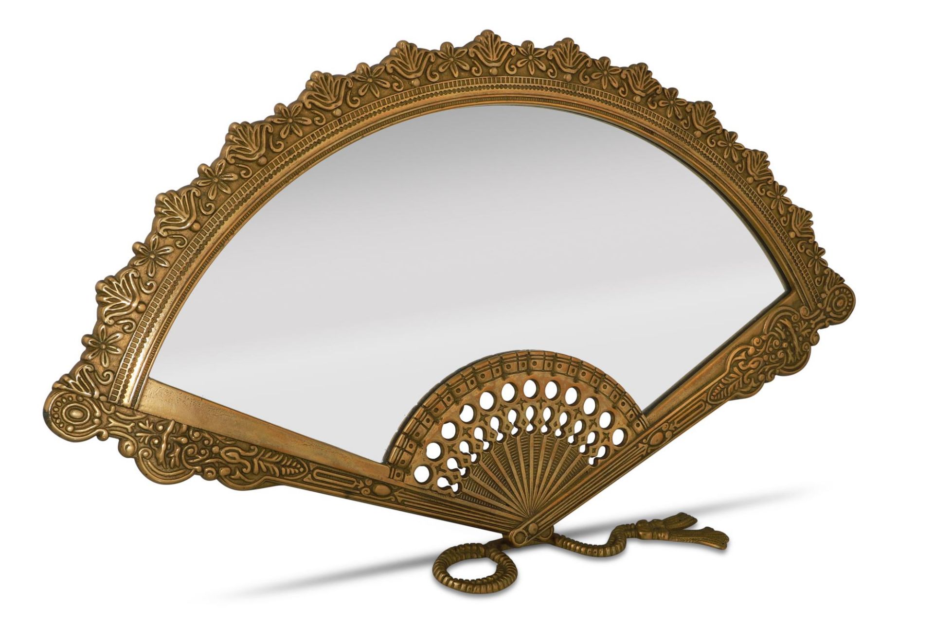 AN EDWARDIAN STYLE FAN SHAPED BRASS TABLE MIRROR, on a brass stand, together with a pair of brass - Image 3 of 4