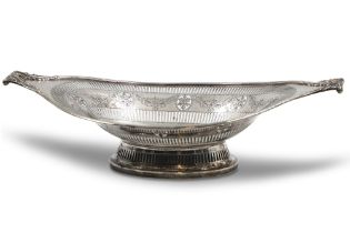 AN ATTRACTIVE EDWARDIAN NEO-CLASSICAL STYLE OVAL SILVER BREAD BASKET, by West & Sons, hallmark