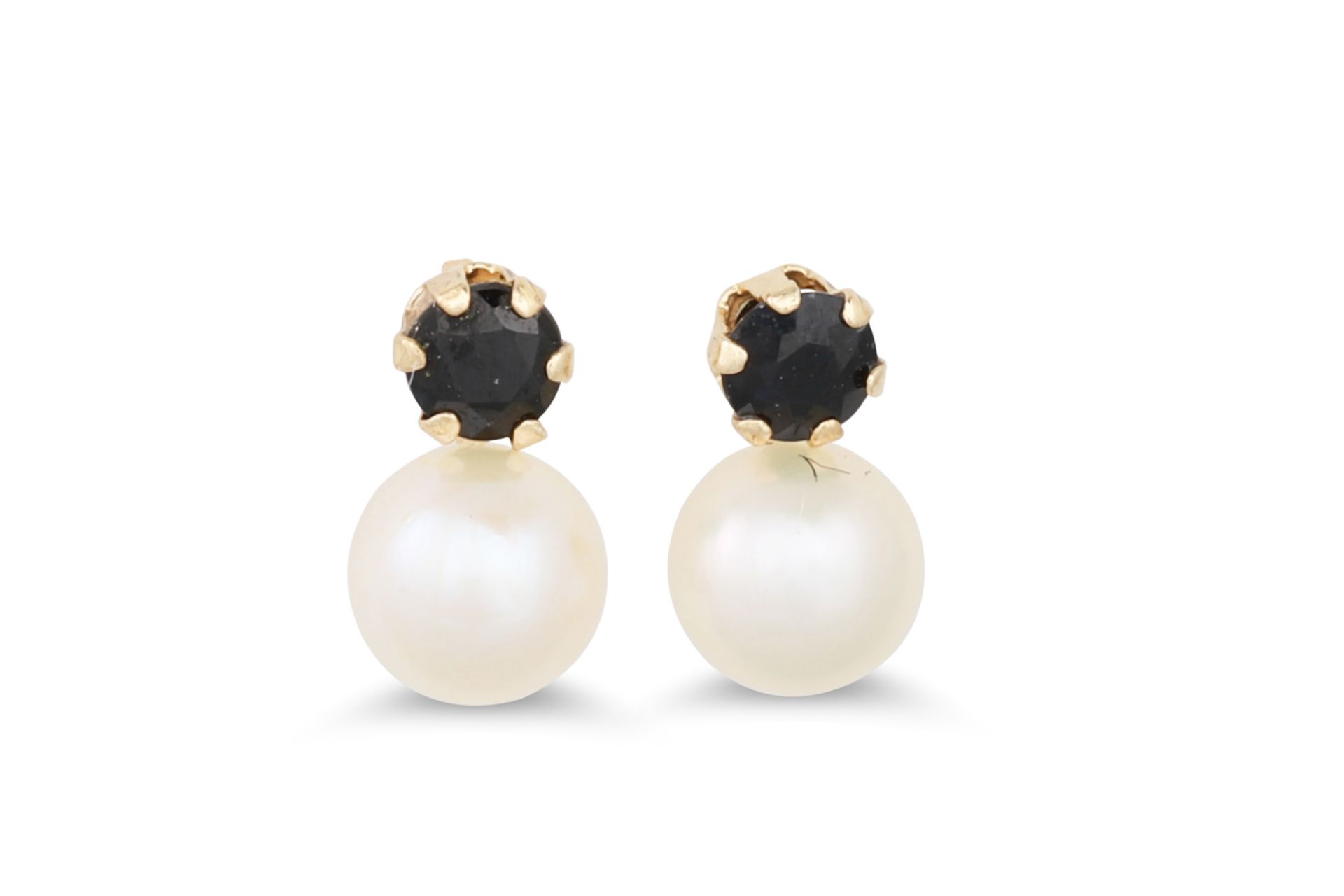 A PAIR OF CULTURED PEARL AND SAPPHIRE EARRINGS, mounted in yellow gold