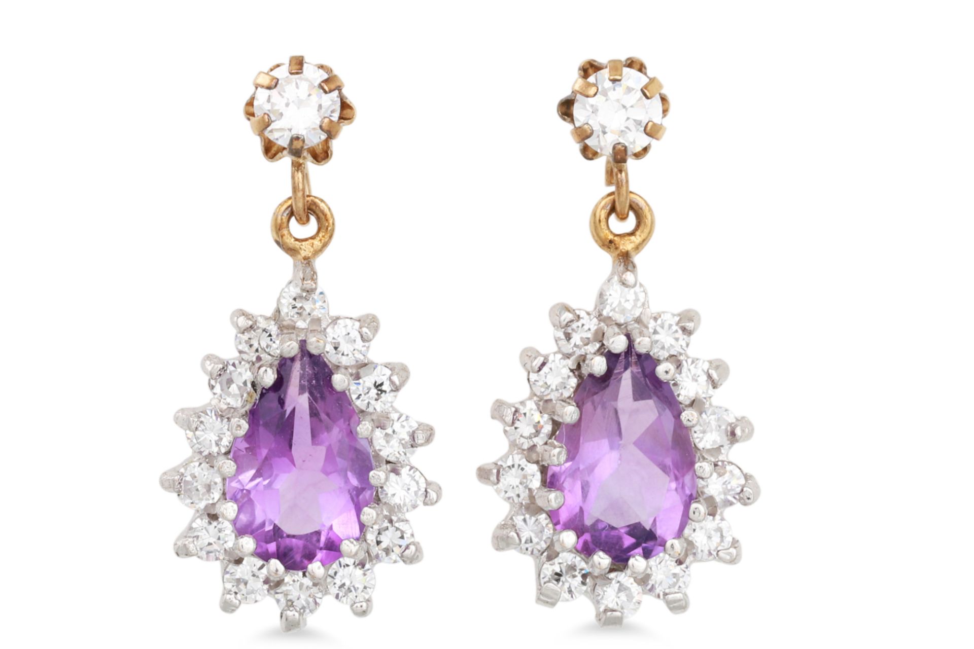 A PAIR OF CUBIC ZIRCONIA CROSSOVER EARRINGS, mounted in 9ct gold, 3.4 g., together with a pair of - Bild 2 aus 3