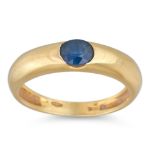 A SAPPHIRE RING, mounted in 18ct gold. SIze: L