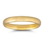 AN 18CT YELLOW GOLD BAND RING, 3 g., size O - P
