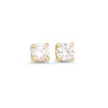 A PAIR OF DIAMOND STUD EARRINGS, mounted in yellow gold, one hallmarked 18ct. Estimated: weight of