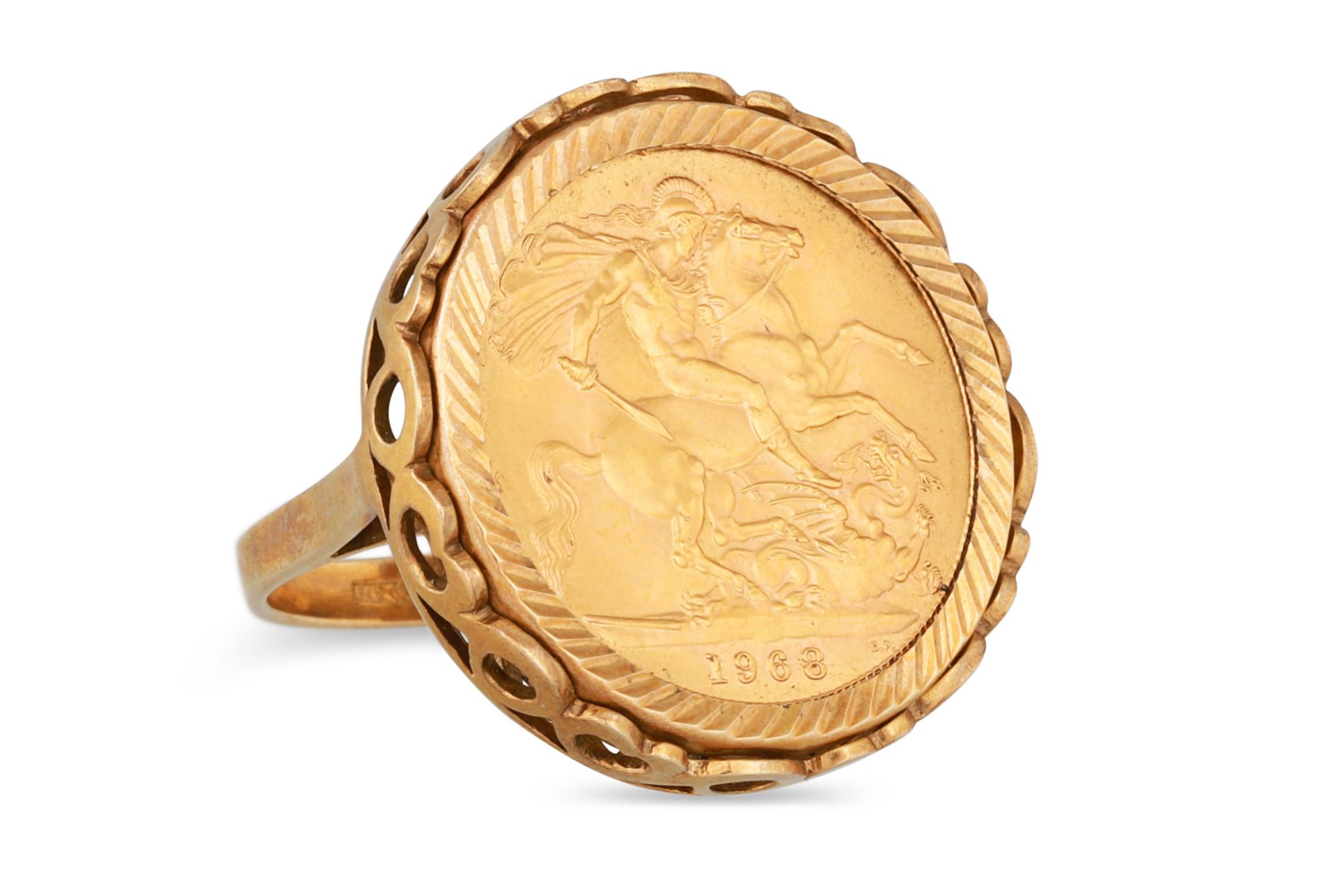 A QUEEN ELIZABETH II FULL SOVEREIGN 1968, mounted in a 9ct gold ring, 13.1 g. Size: N - O