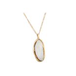 AN AUSTRALIAN OPAL PENDANT, mounted in 18ct yellow gold, to an 18ct yellow gold flat link neck