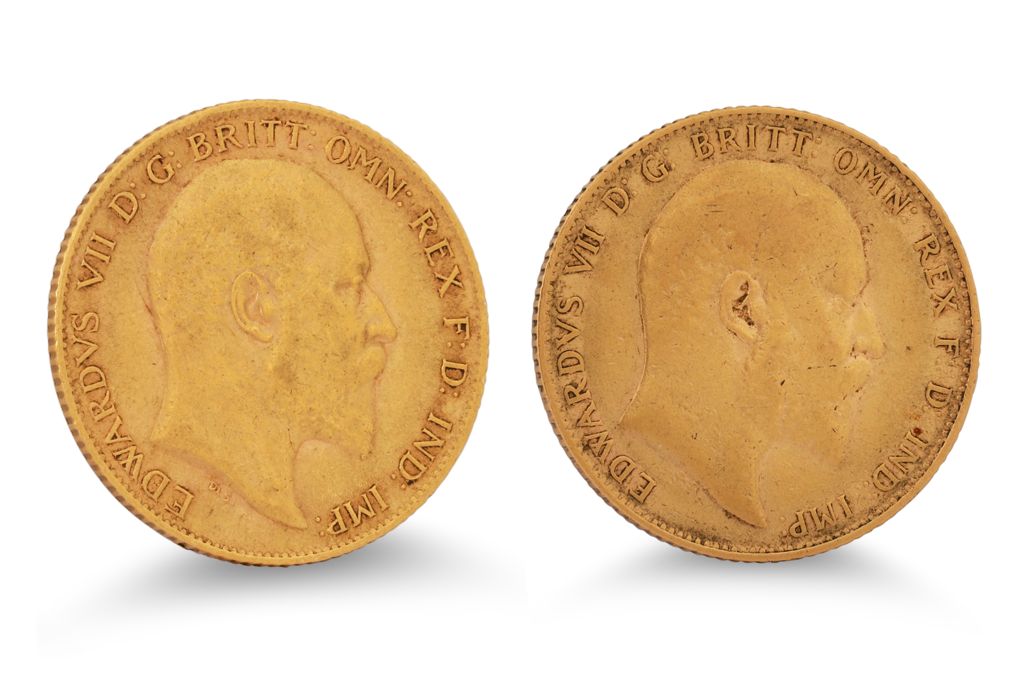 AN EDWARDIAN VII FULL GOLD SOVEREIGN ENGLISH COIN, 1910 (8 g.) together with an Edwardian VII half - Image 2 of 2