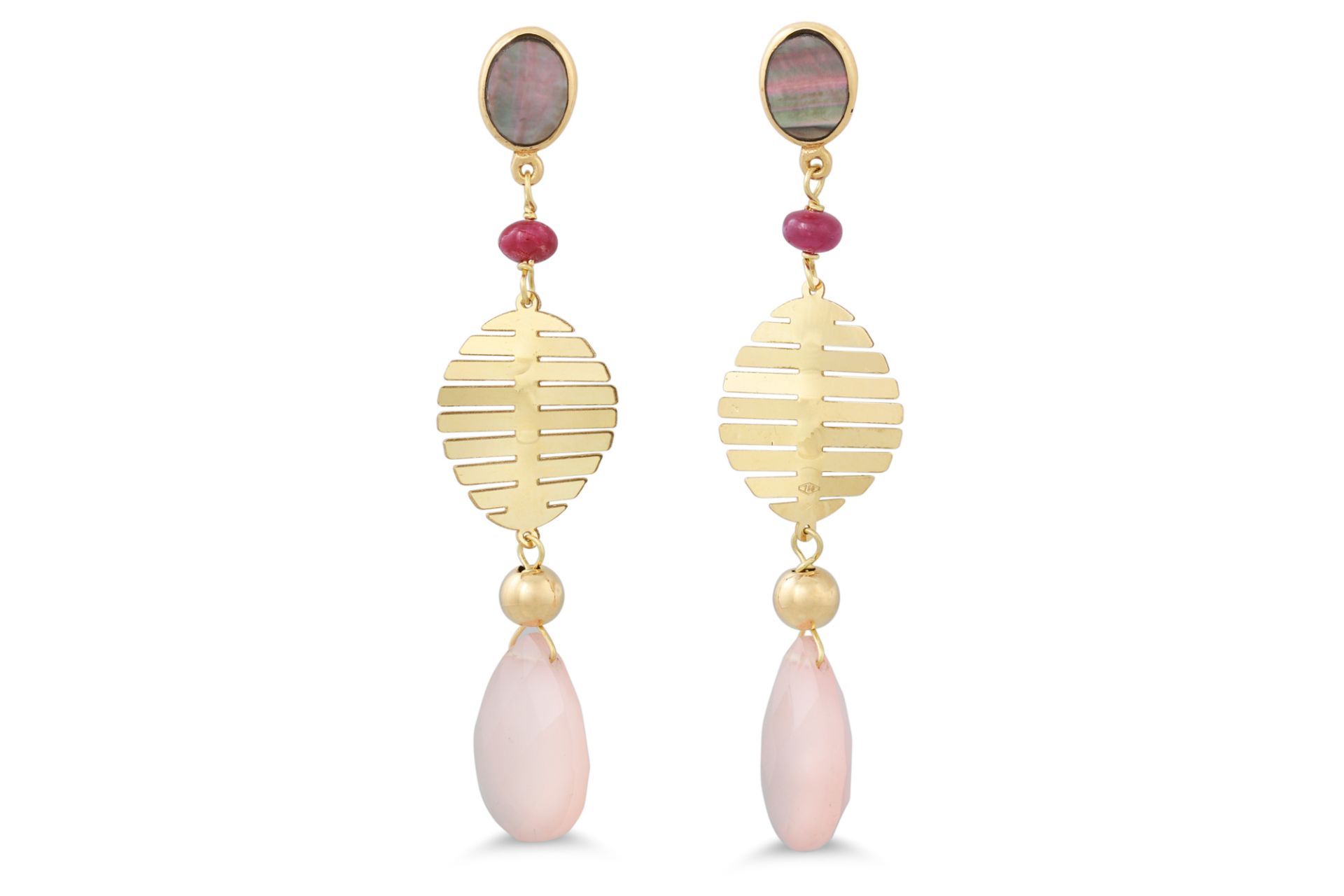A PAIR OF PINK CHALCEDONY, RUBY AND MOTHER OF PEARL DROP EARRINGS, gold mounted